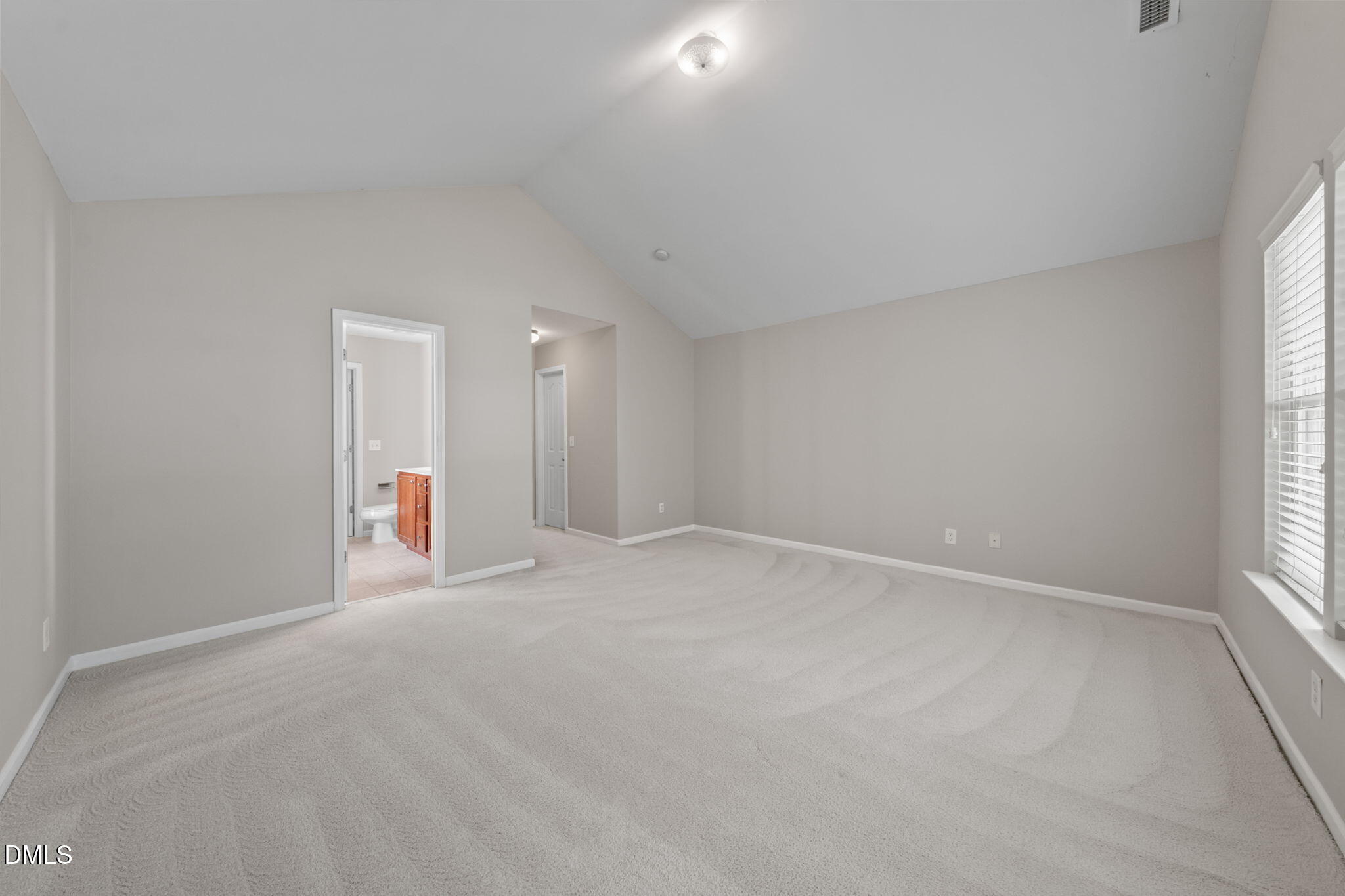 101 Courts Garden Way Property Photo 35
