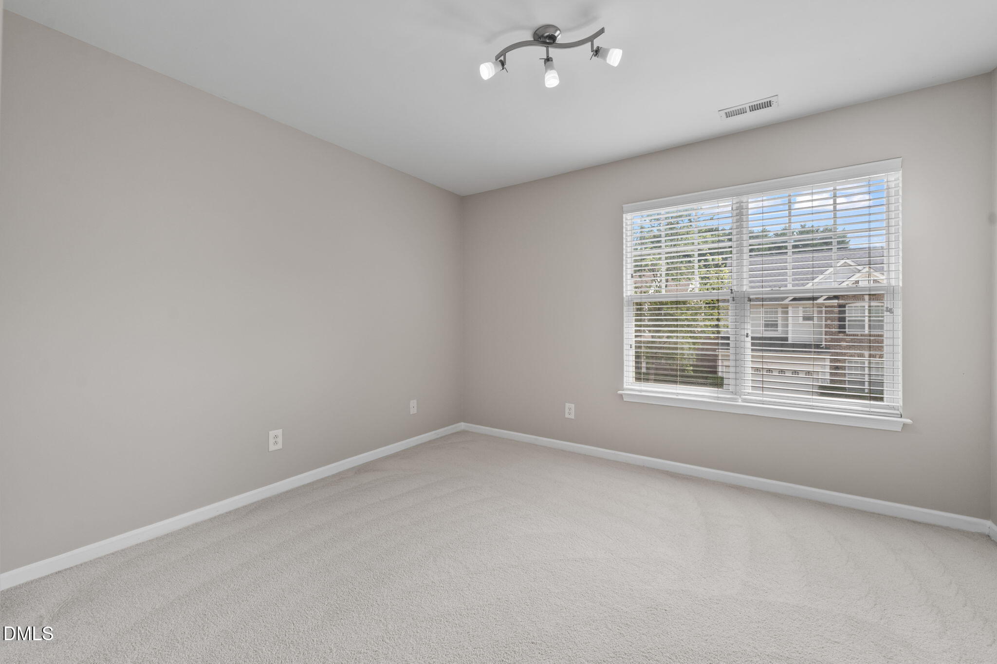 101 Courts Garden Way Property Photo 41