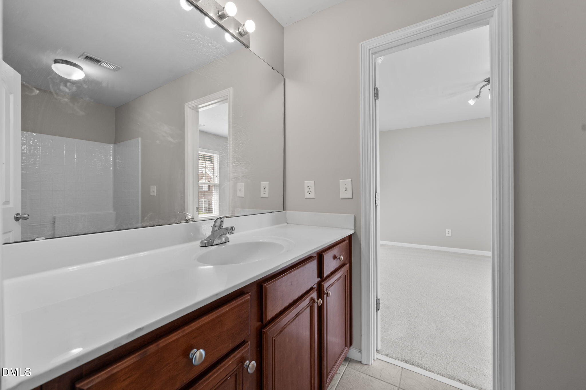 101 Courts Garden Way Property Photo 43