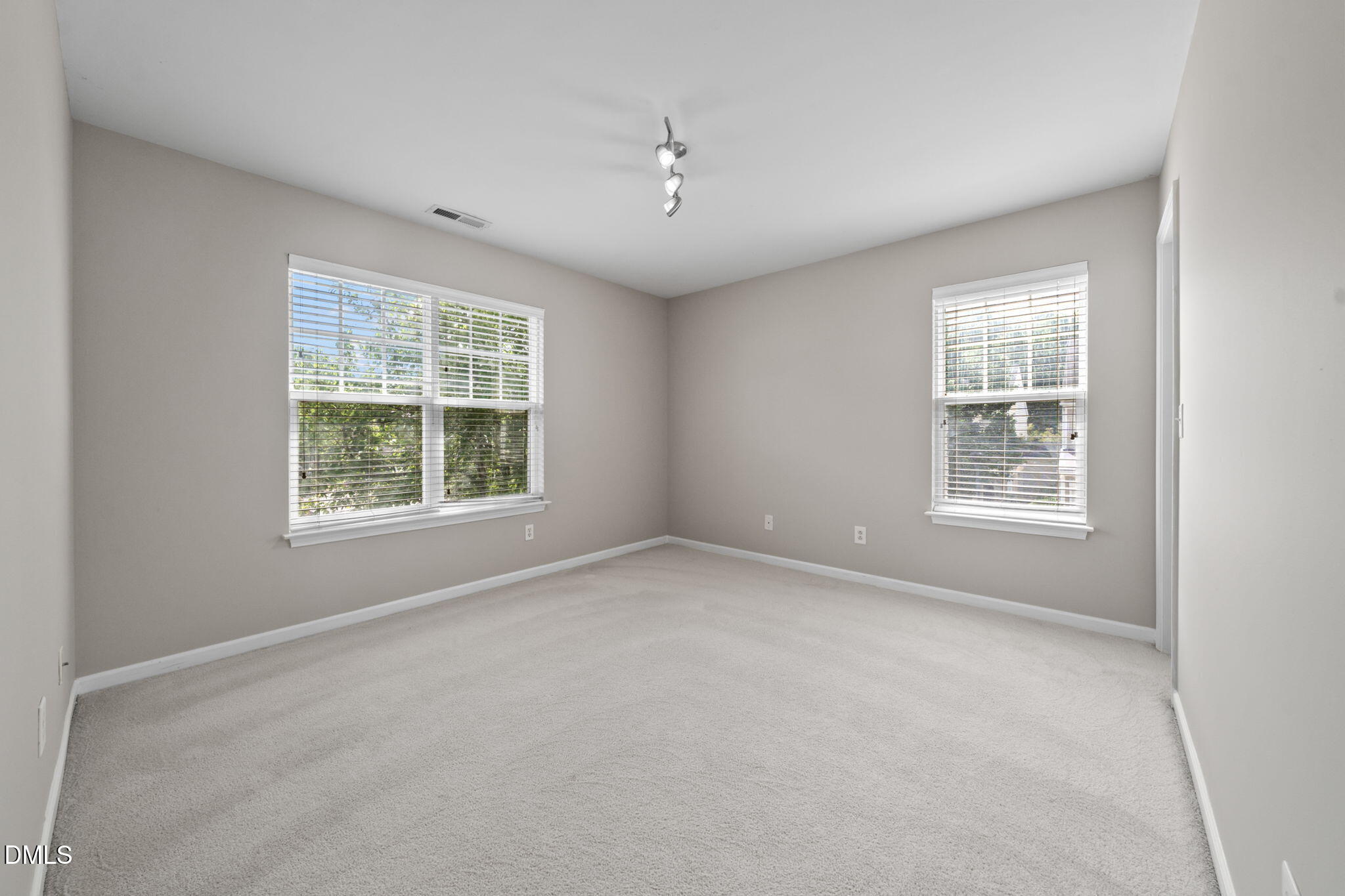 101 Courts Garden Way Property Photo 46