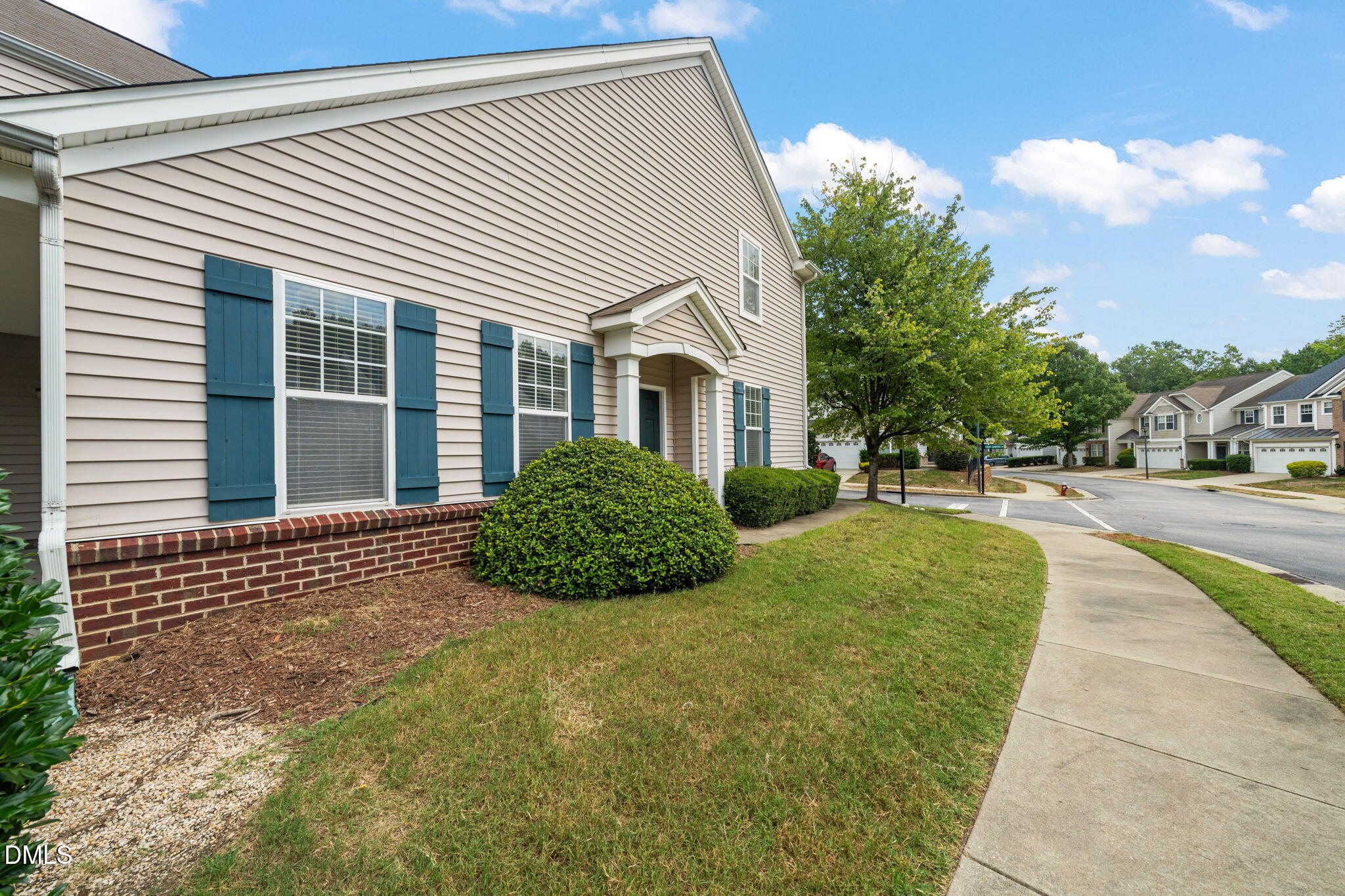 101 Courts Garden Way Property Photo 54