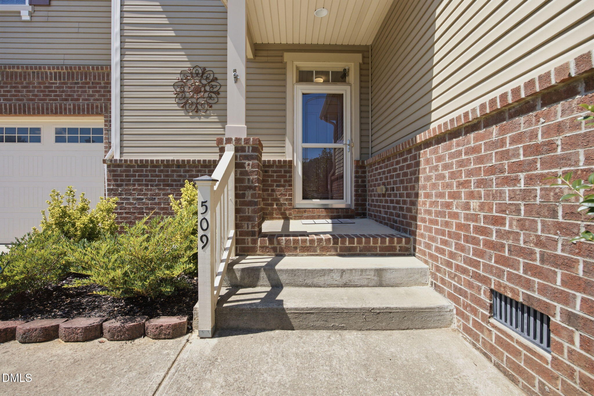 509 Ferry Court Property Photo 4