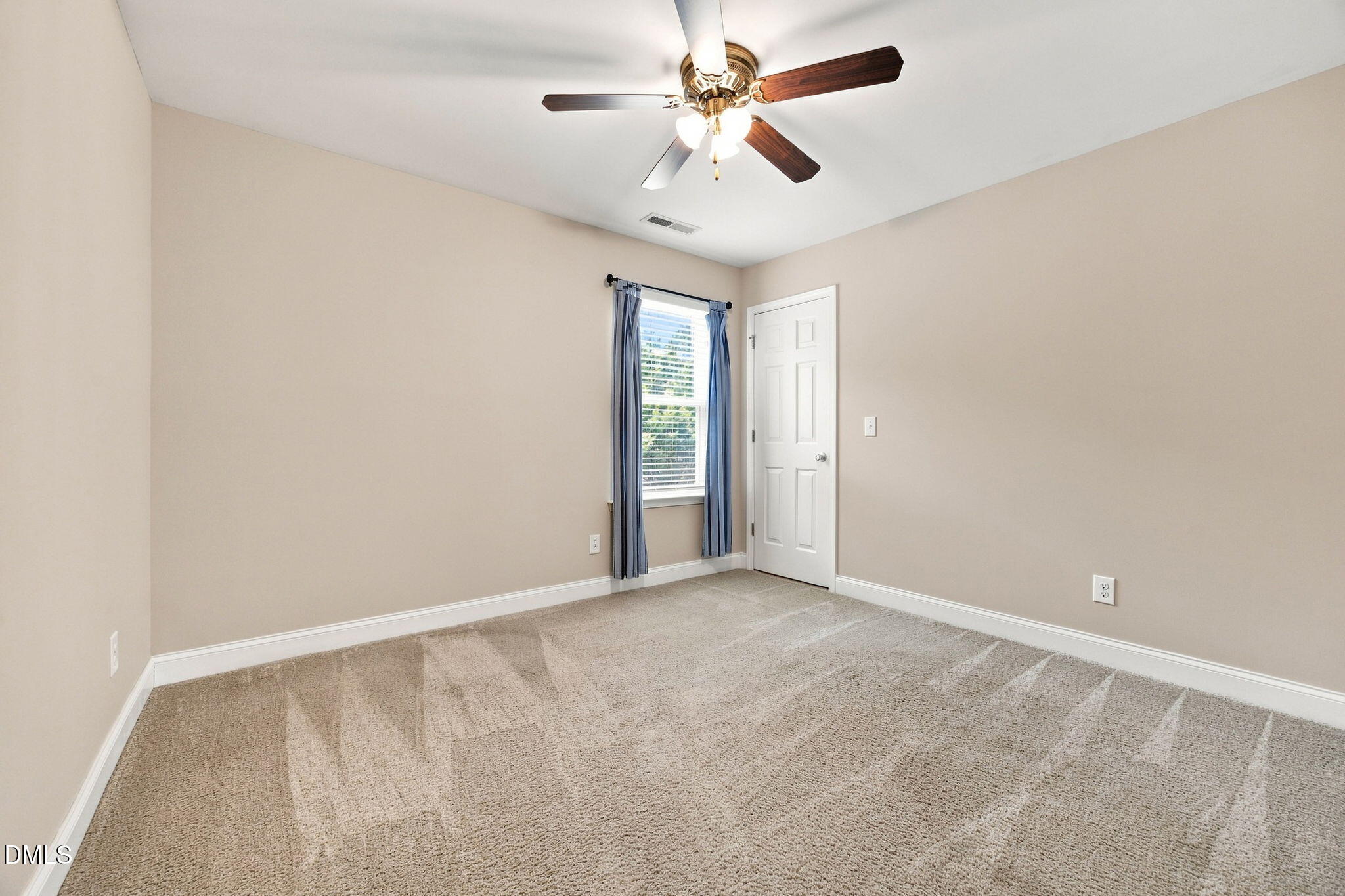 509 Ferry Court Property Photo 32