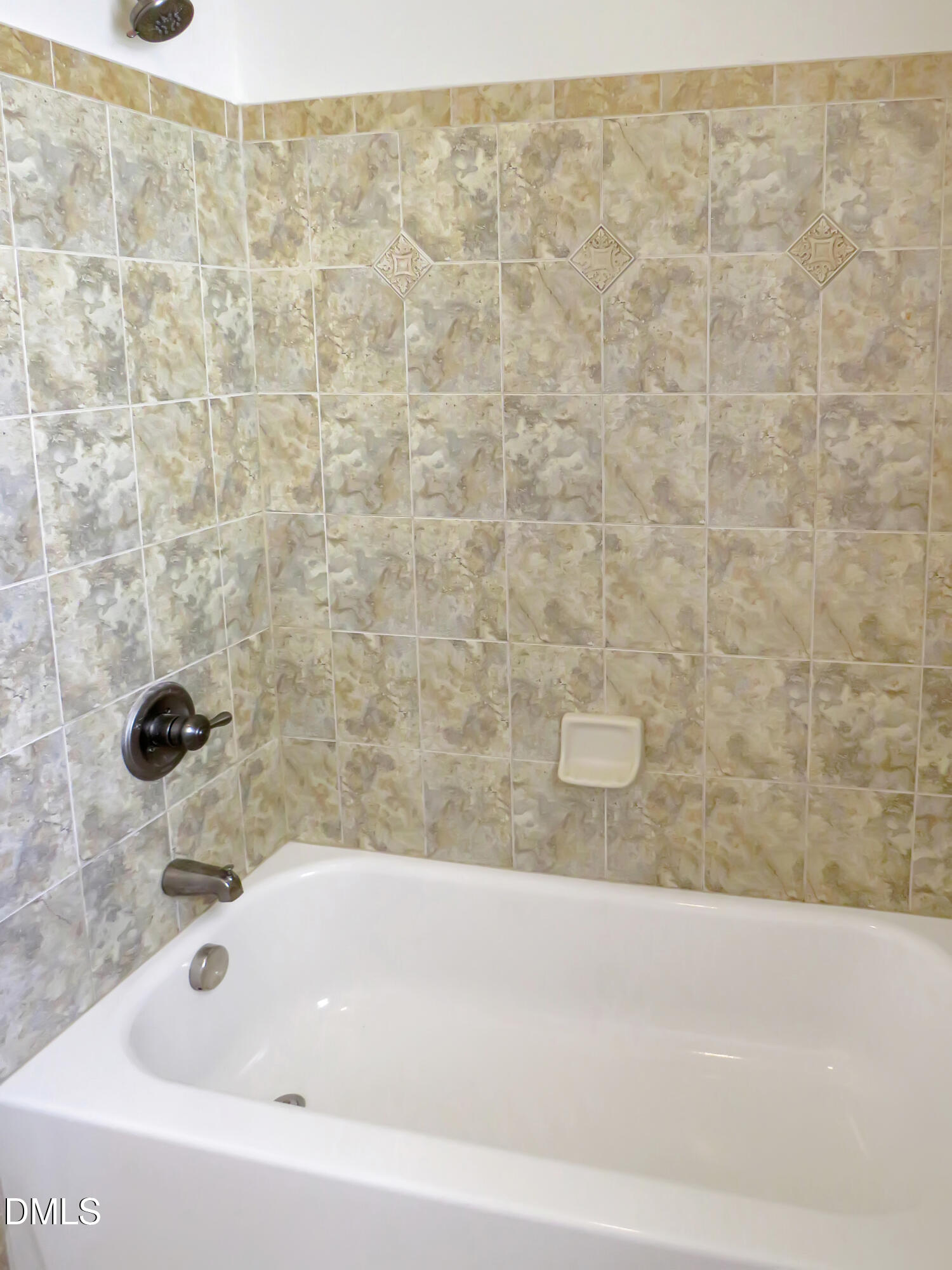 1605 Green Oaks Parkway Property Photo 25