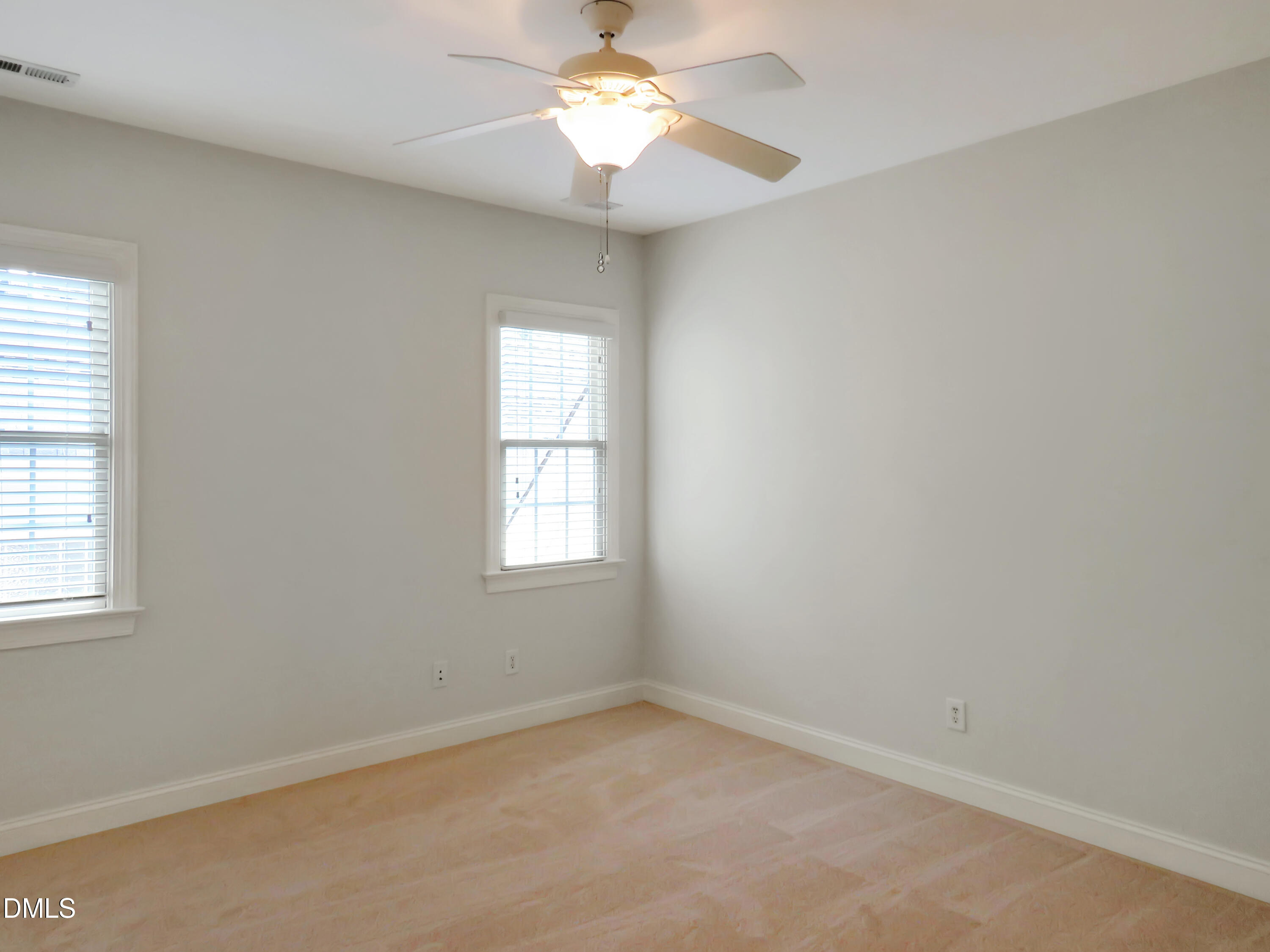 1605 Green Oaks Parkway Property Photo 27