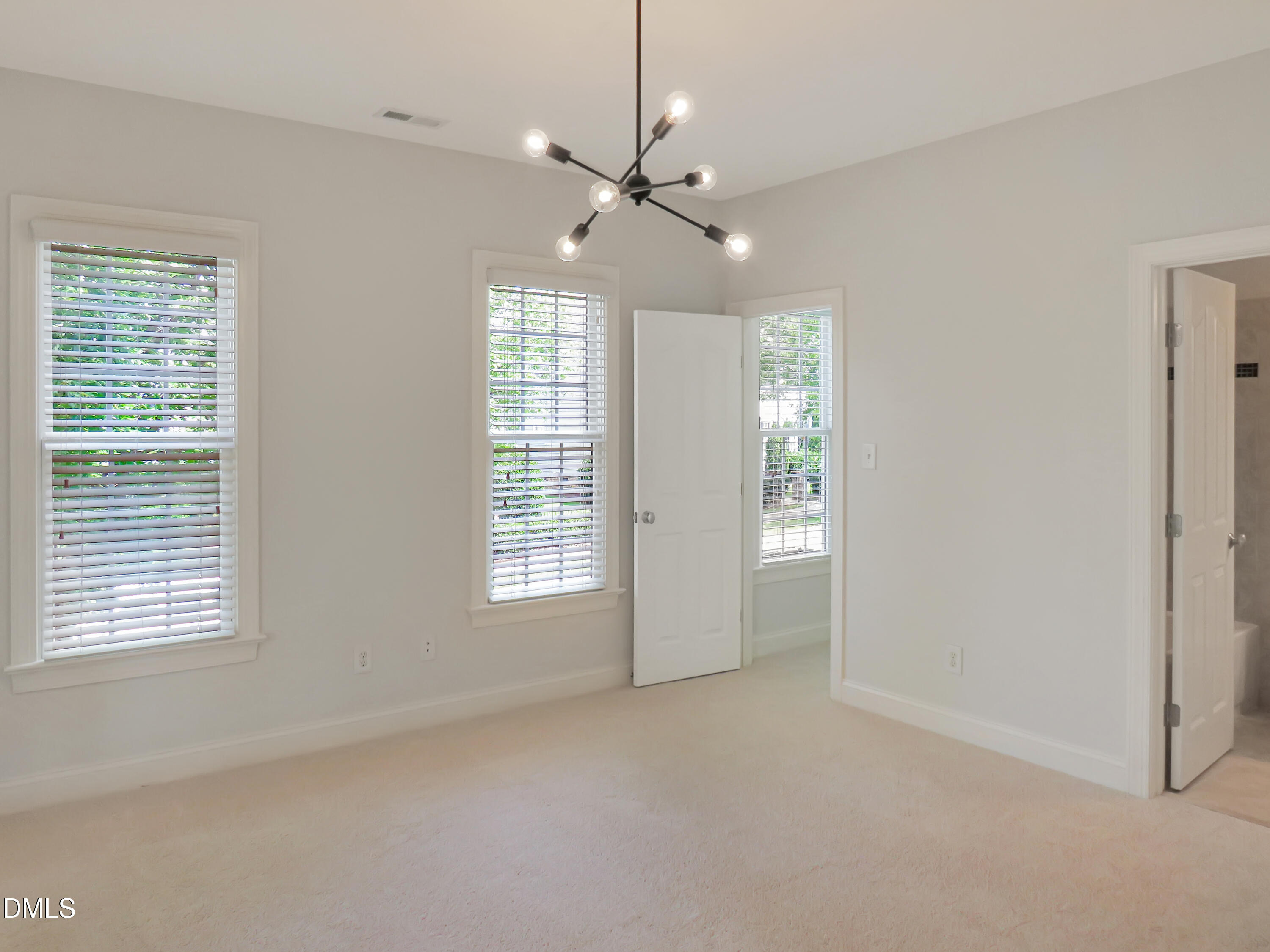 1605 Green Oaks Parkway Property Photo 34