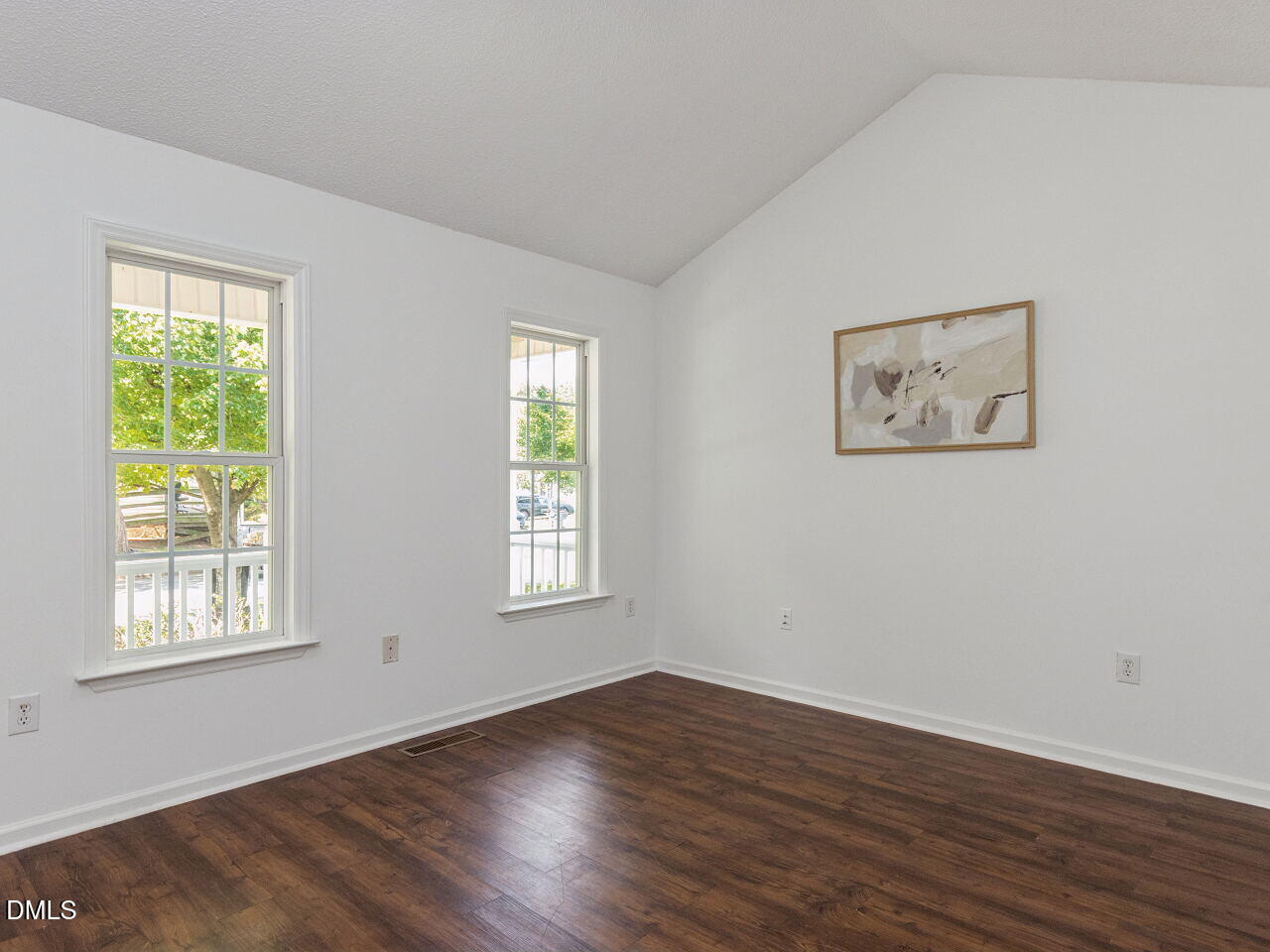 104 Cliffdale Road Property Photo 4
