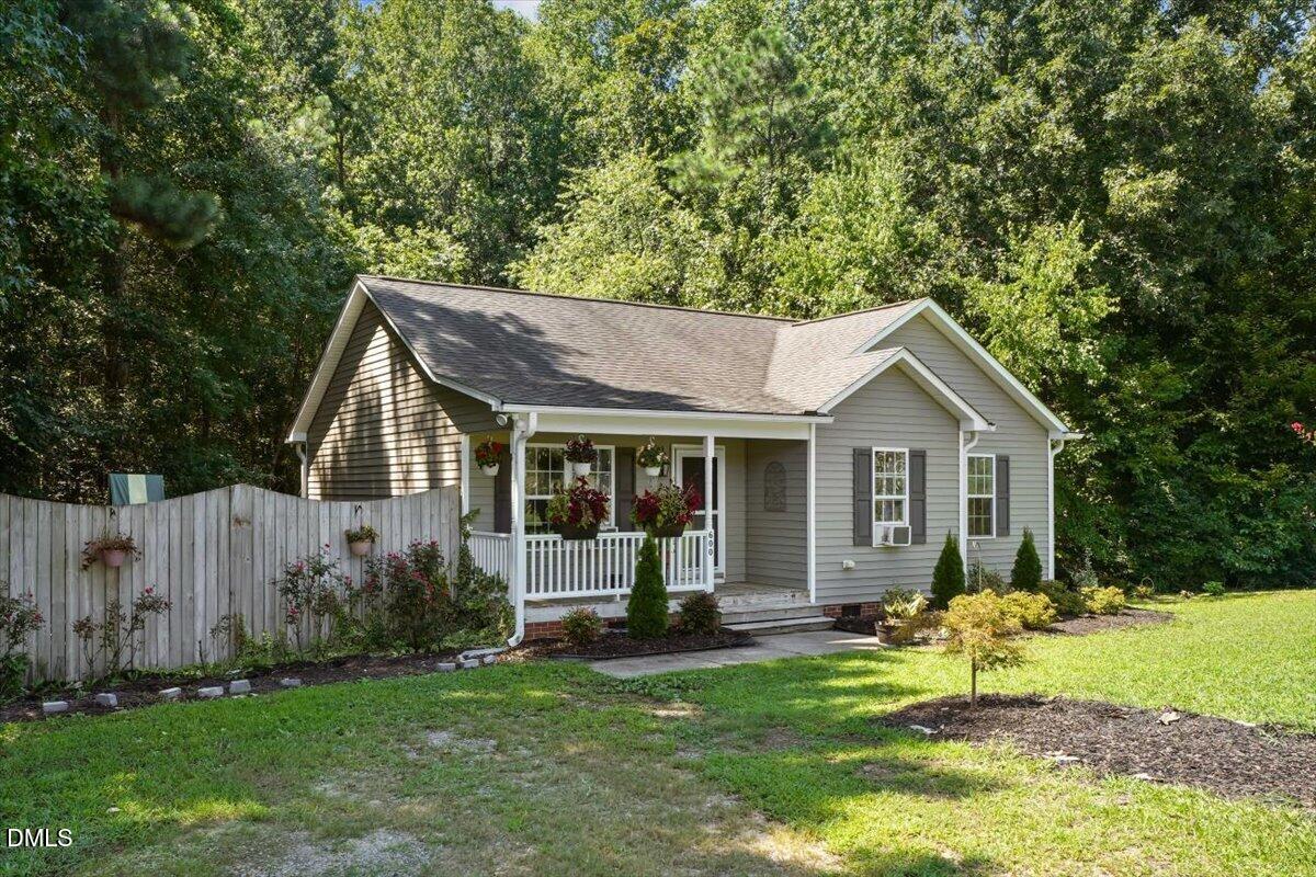 600 Lockwood Drive Property Photo 3