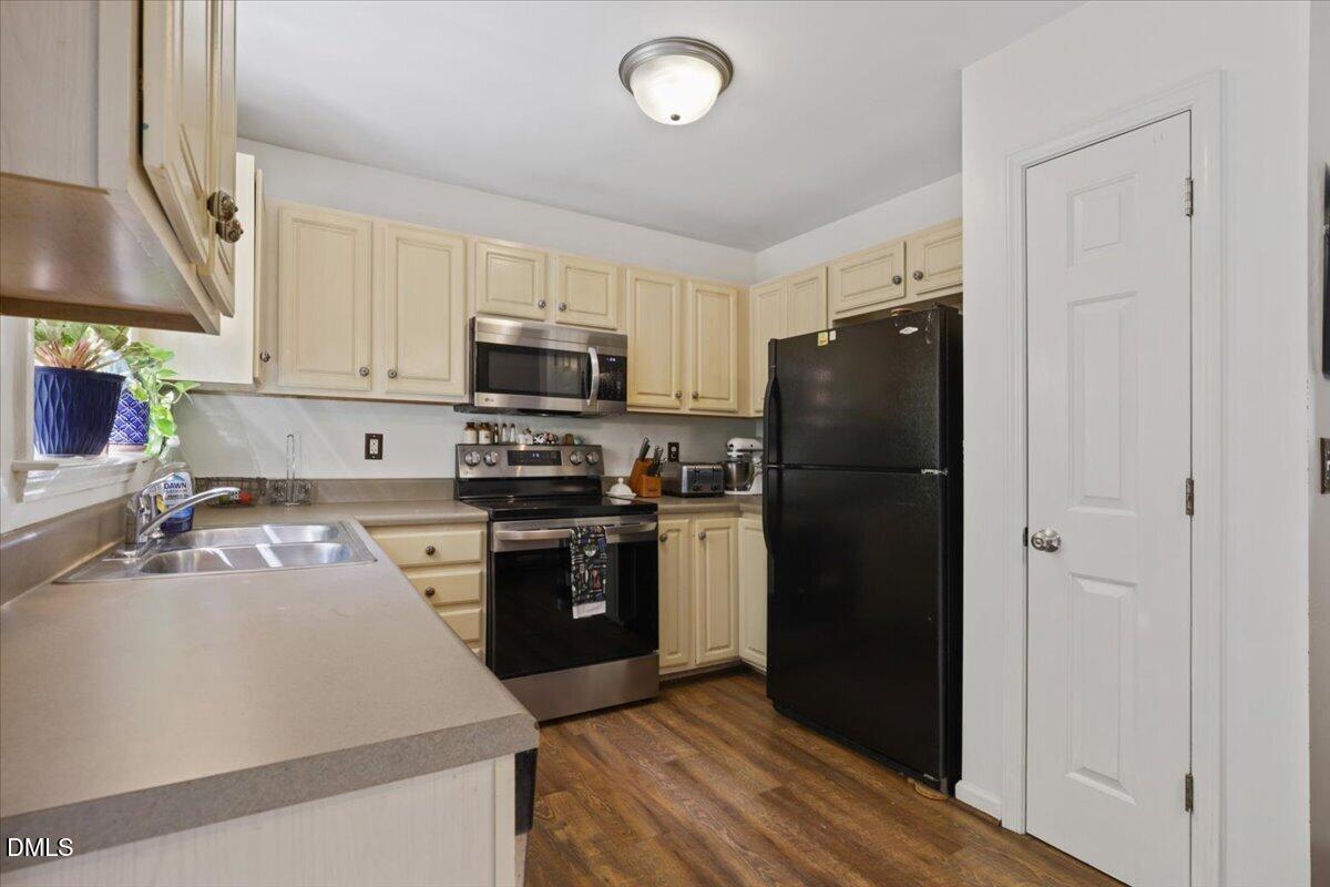 600 Lockwood Drive Property Photo 18