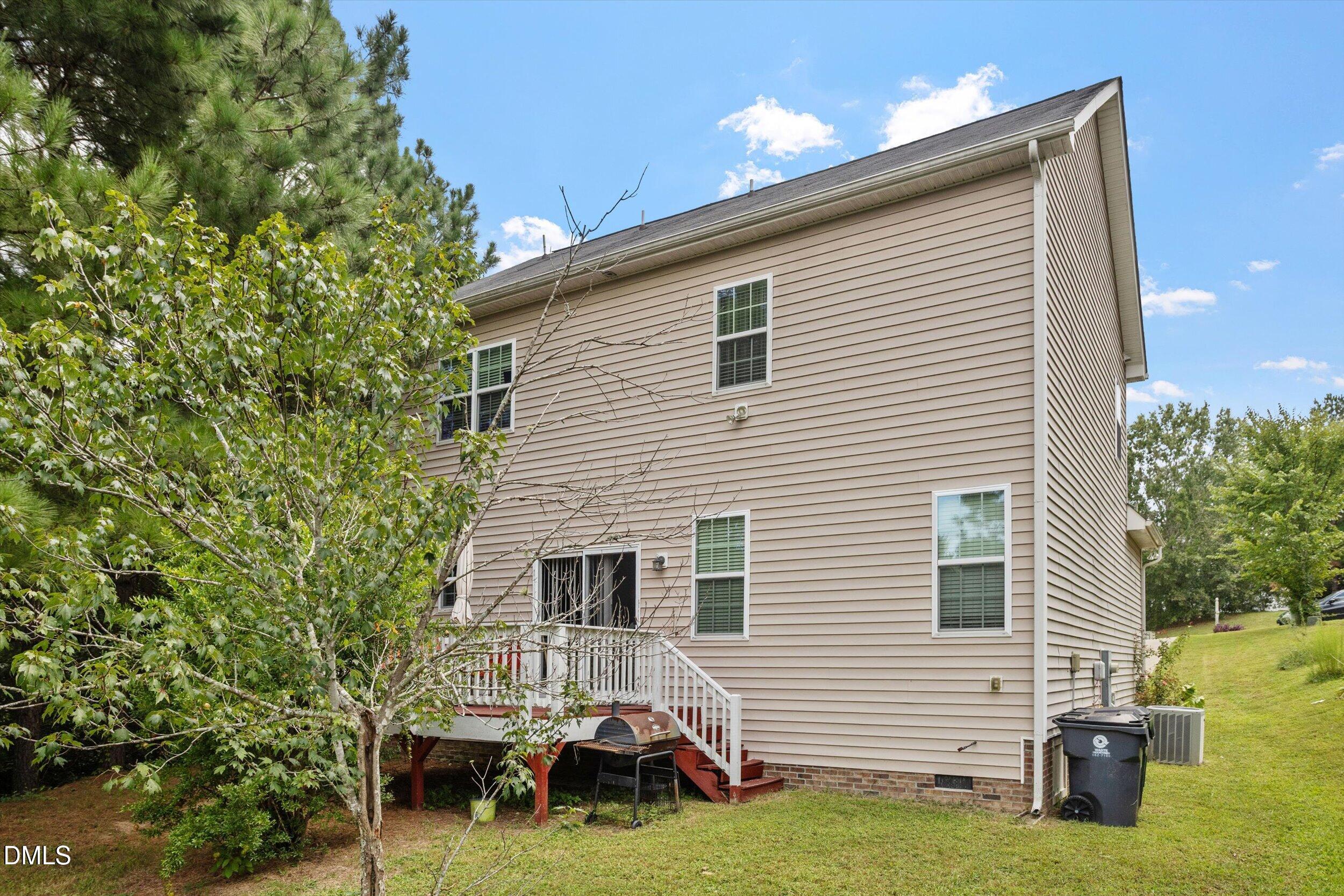 1005 Millpond Lane Property Photo 5