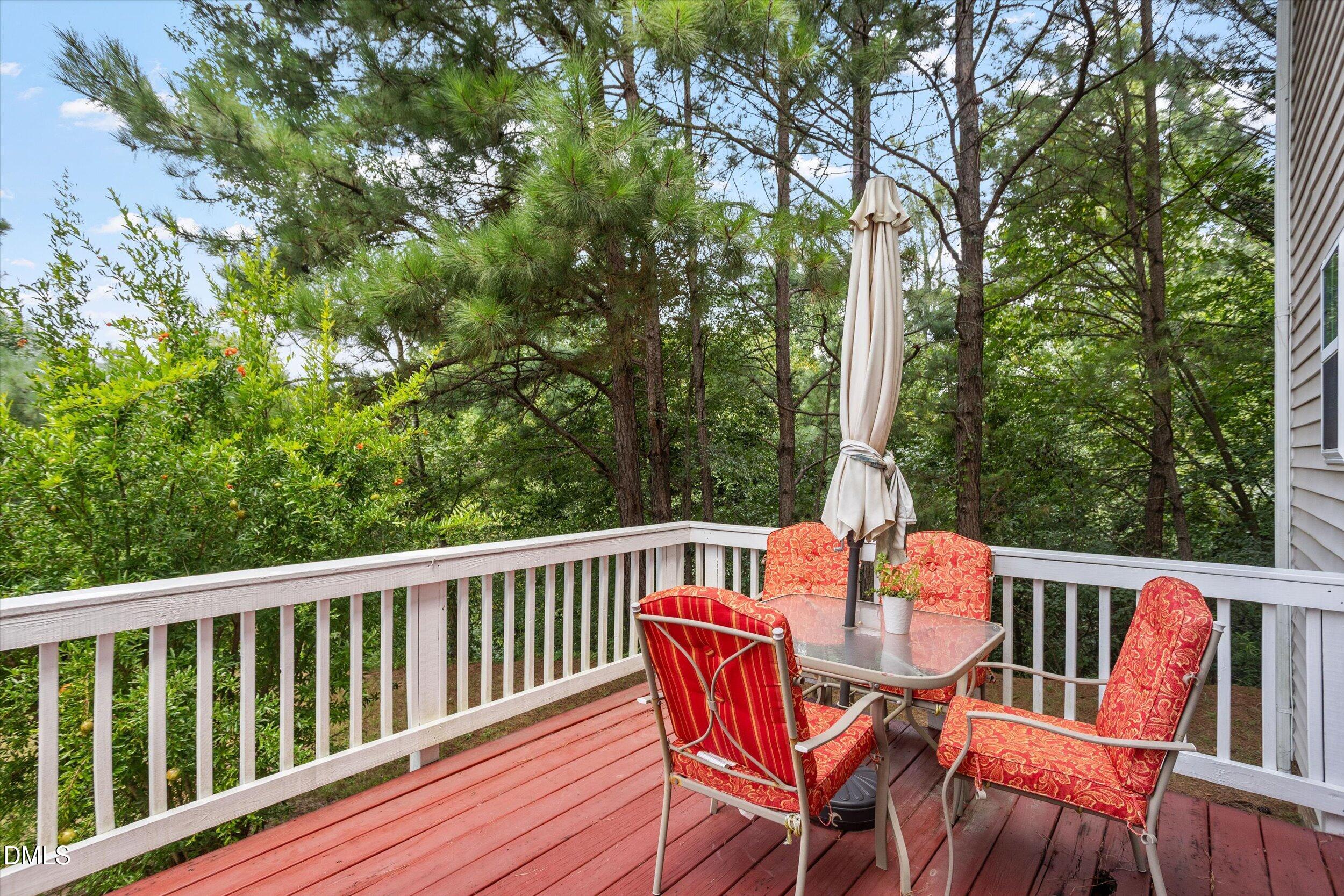1005 Millpond Lane Property Photo 9