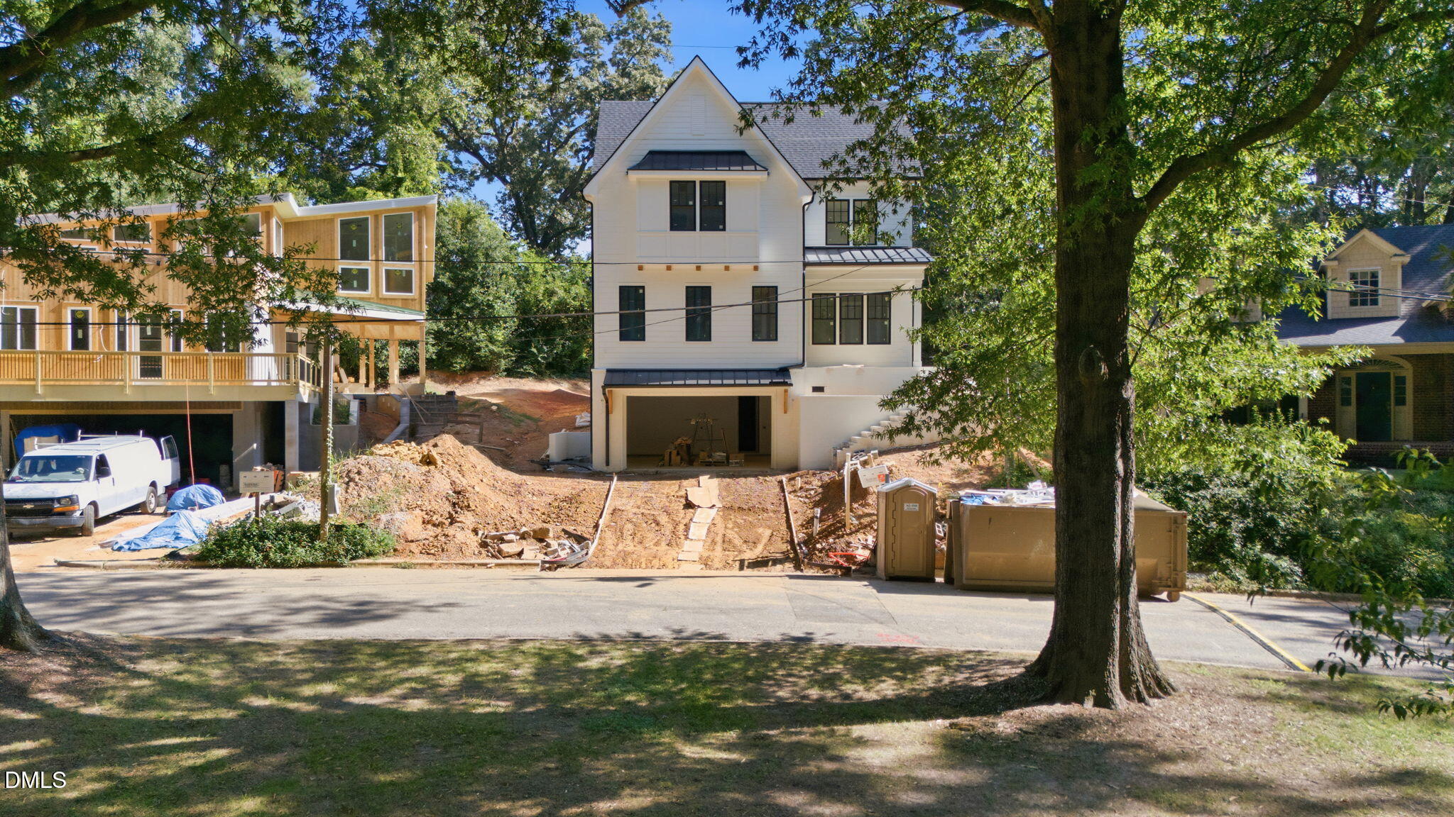 2702 N Mayview Road Property Photo 2