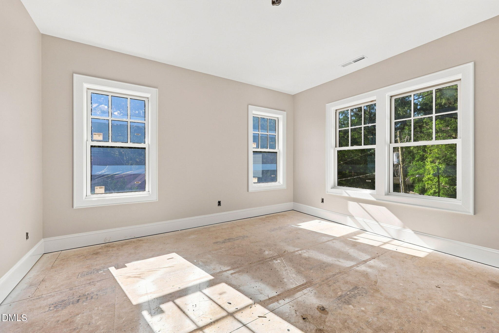 2702 N Mayview Road Property Photo 32