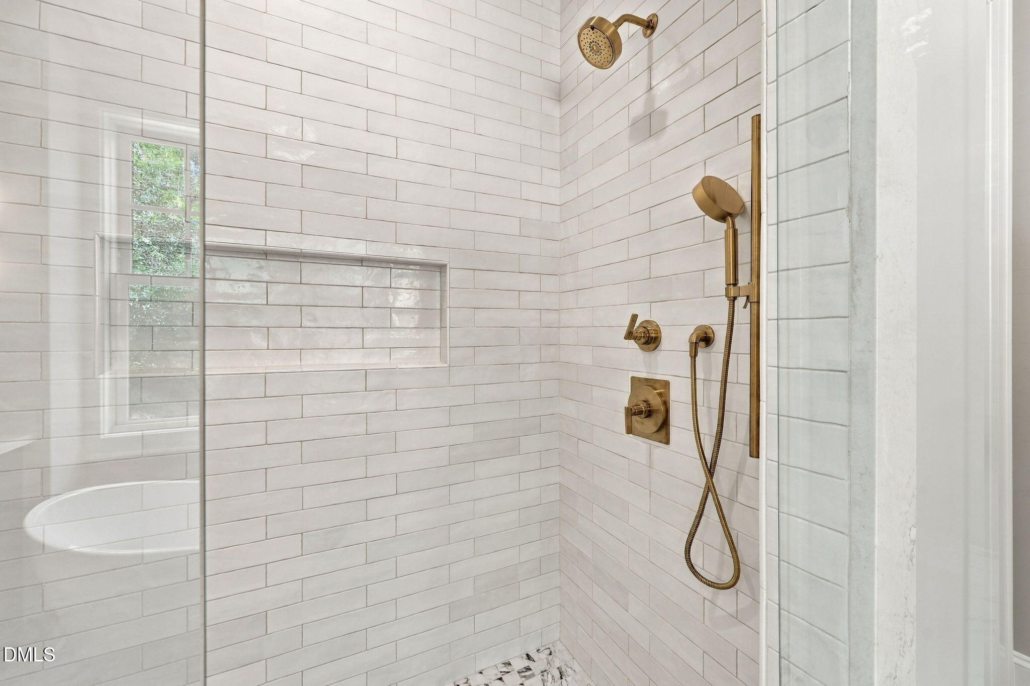 2702 N Mayview Road Property Photo 35
