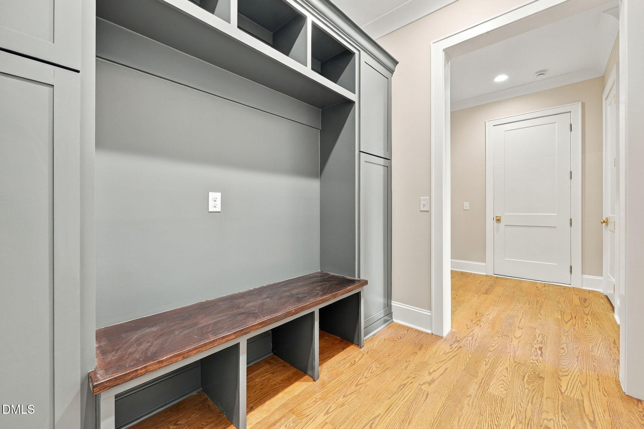 2702 N Mayview Road Property Photo 46