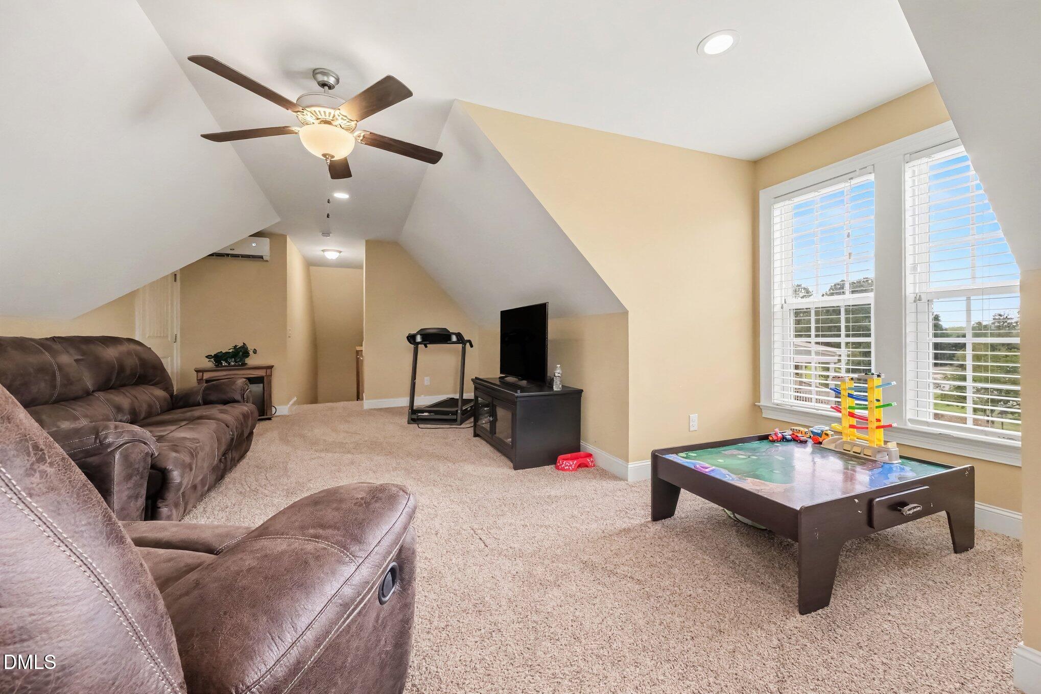 8201 Plum Bush Court Property Photo 12