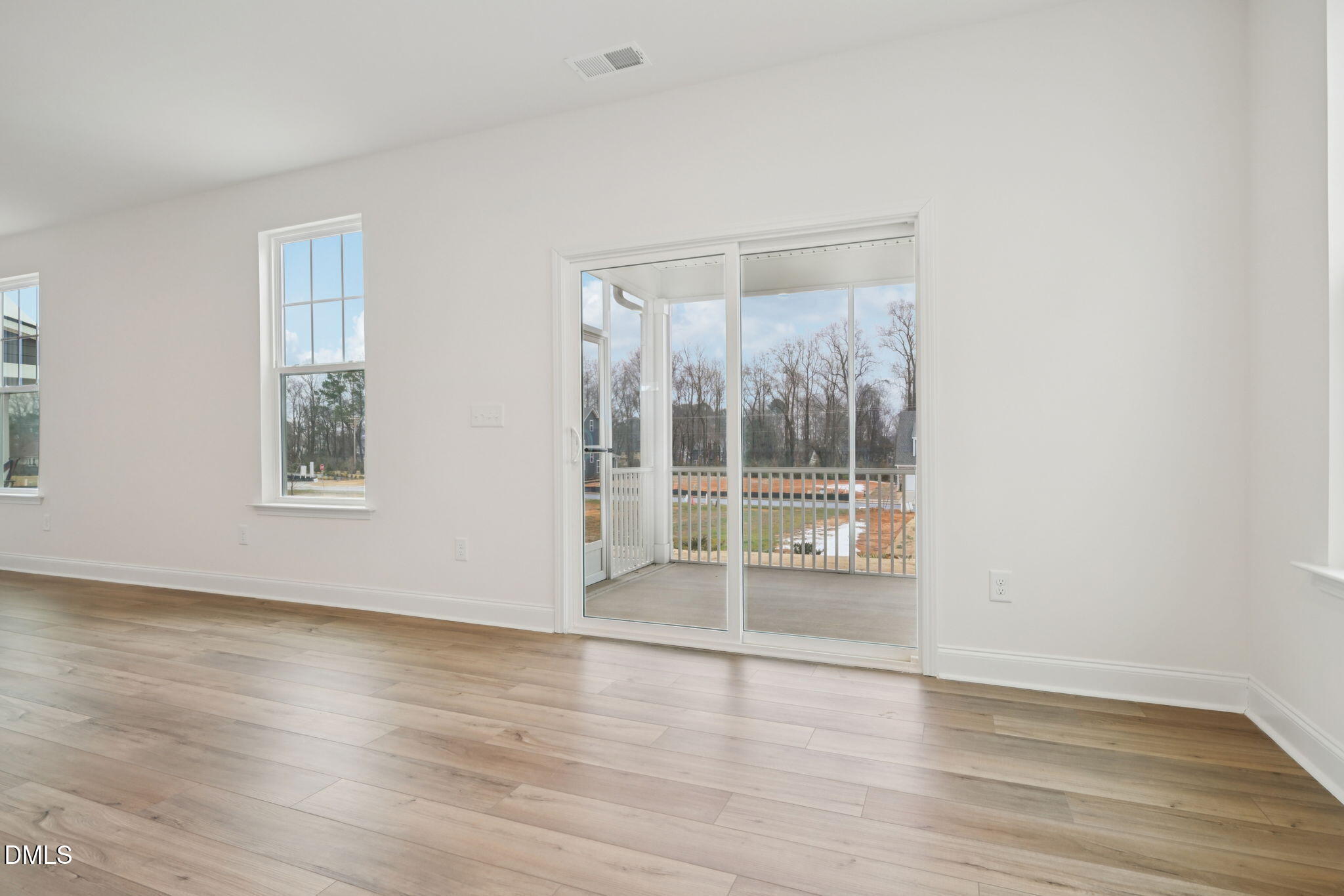 1529 Briar Brook Lane Property Photo 8