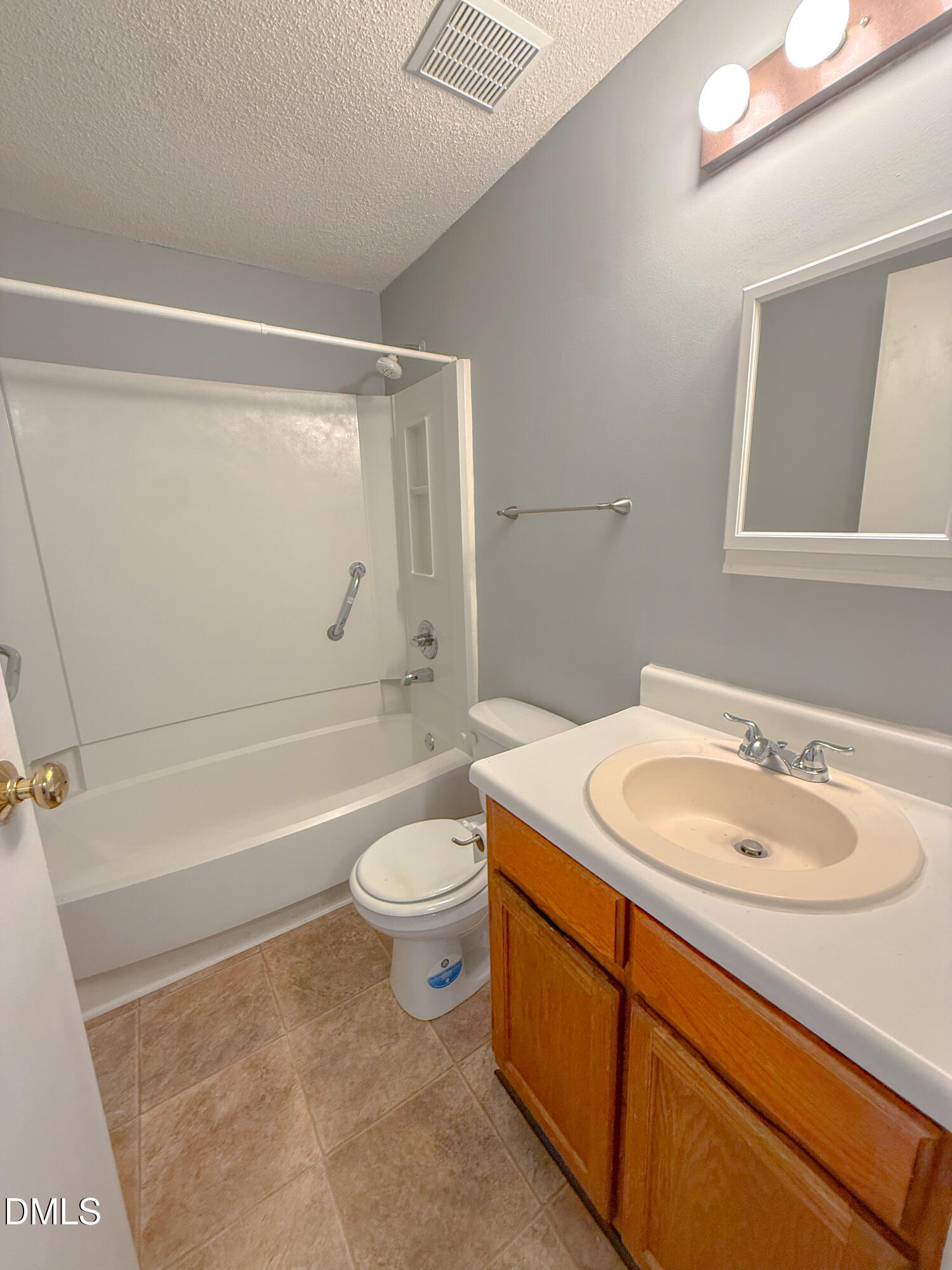7718 Kelley Court Property Photo 10