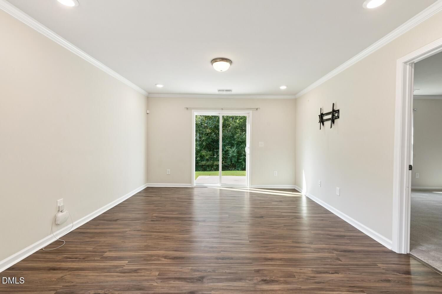 917 Bellewood Gardens Drive Property Photo 10