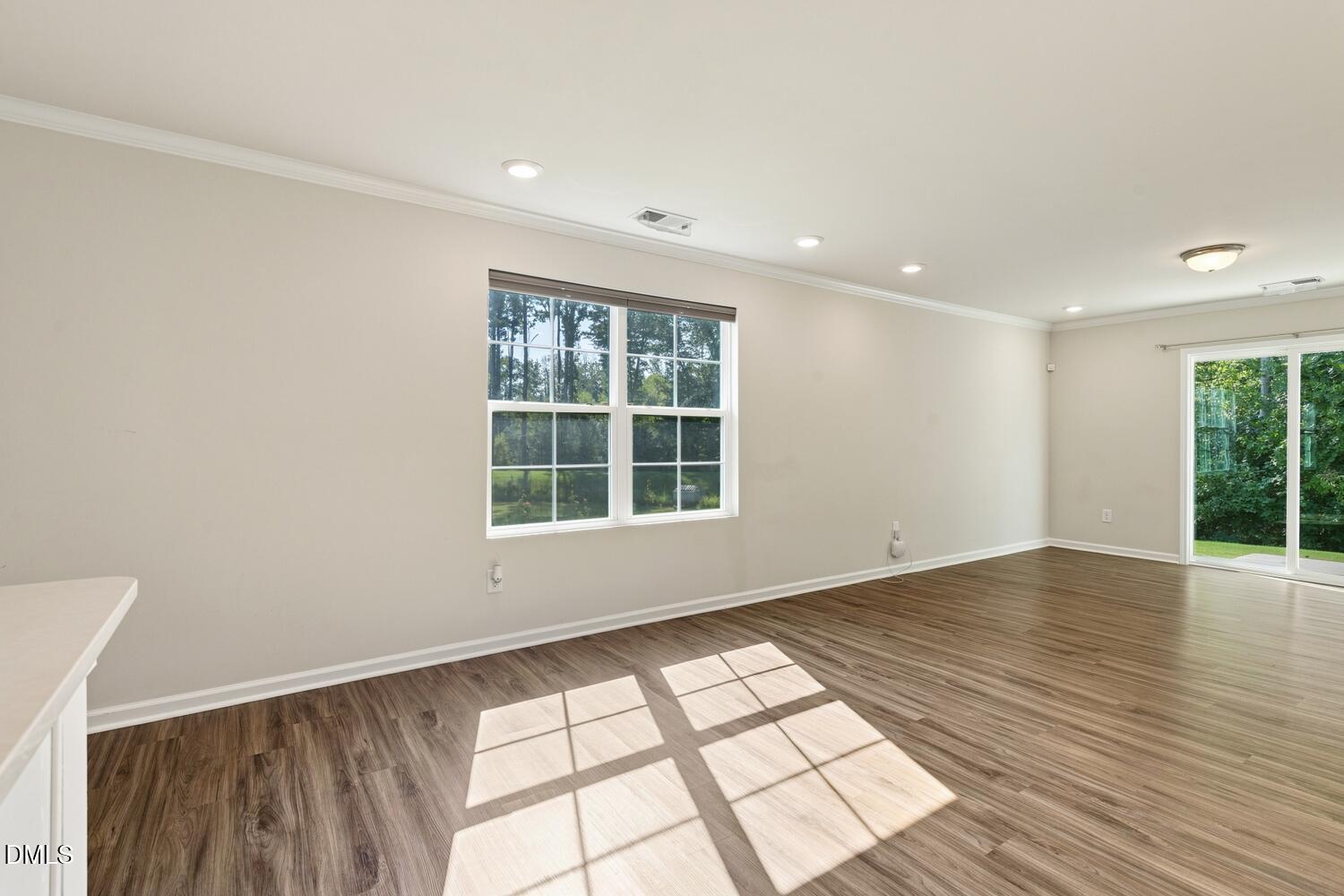 917 Bellewood Gardens Drive Property Photo 12