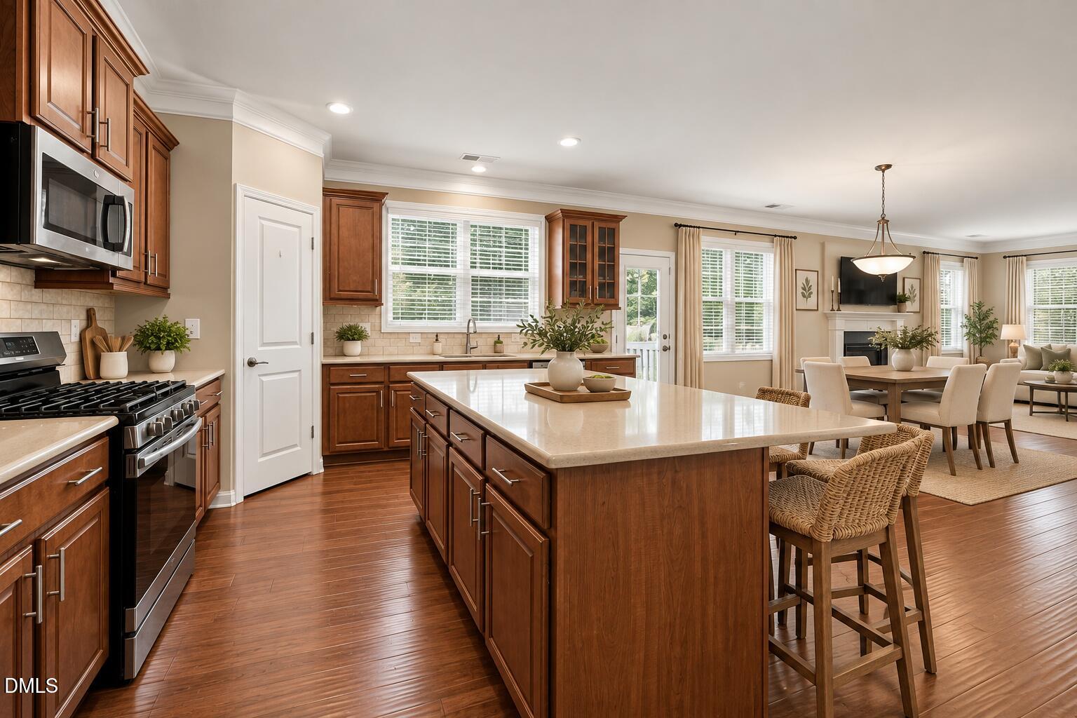 243 Chatsworth Lane Property Photo 6