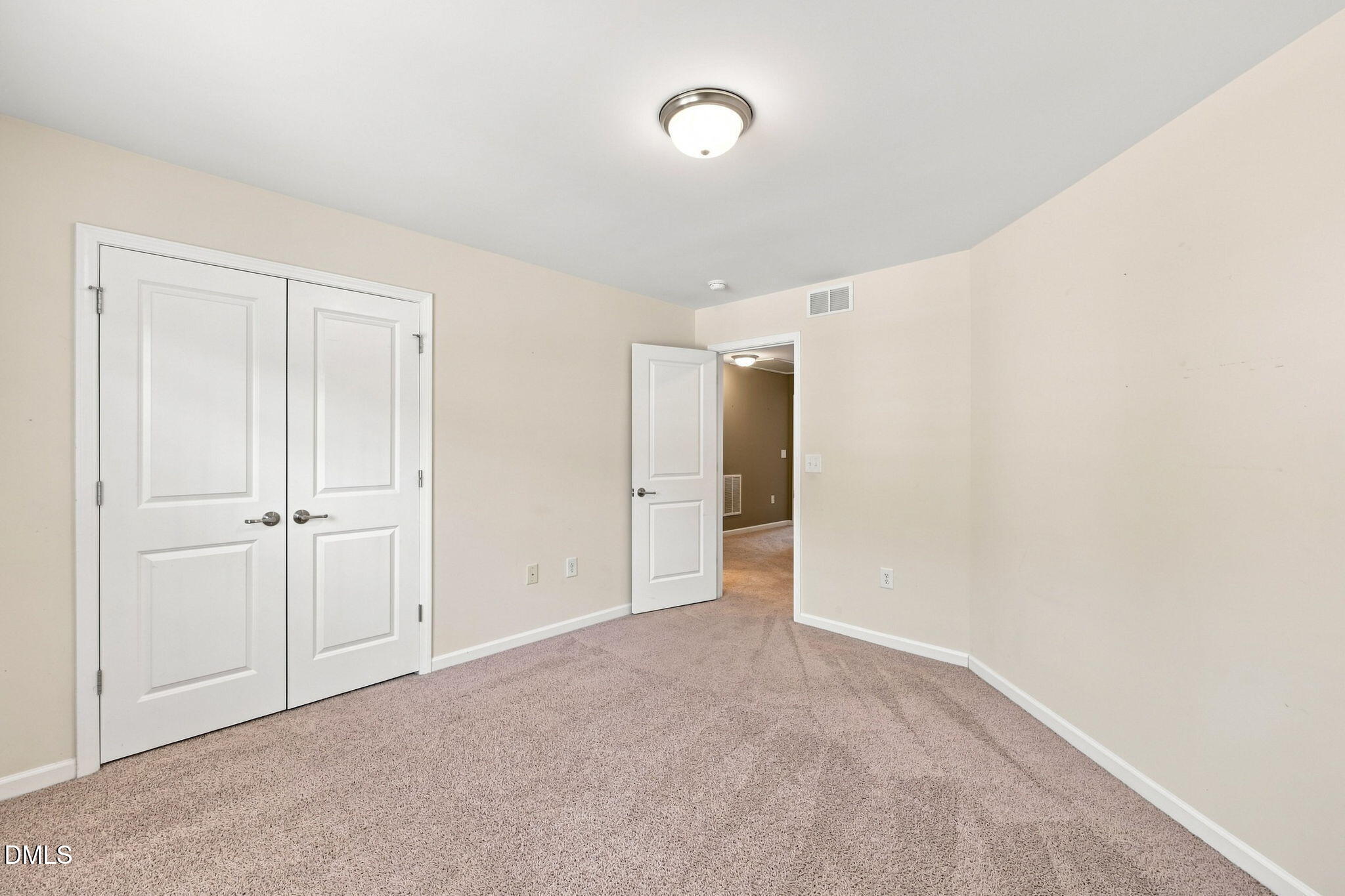 243 Chatsworth Lane Property Photo 24