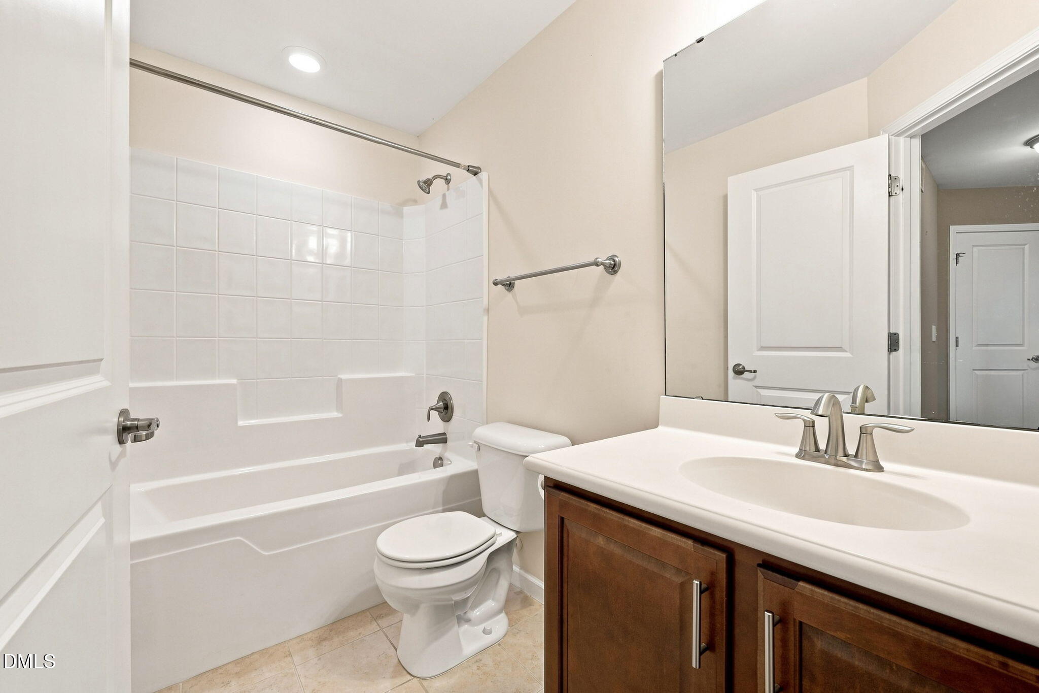 243 Chatsworth Lane Property Photo 25