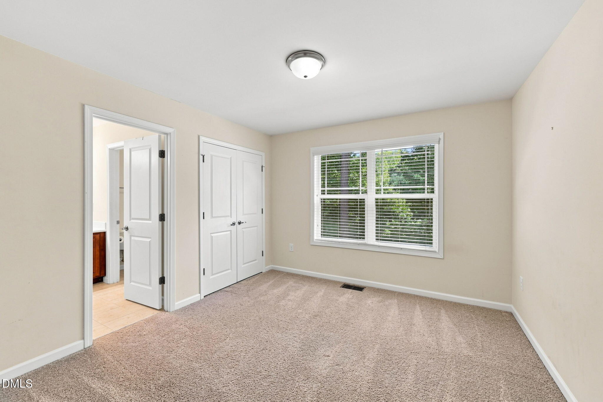243 Chatsworth Lane Property Photo 31