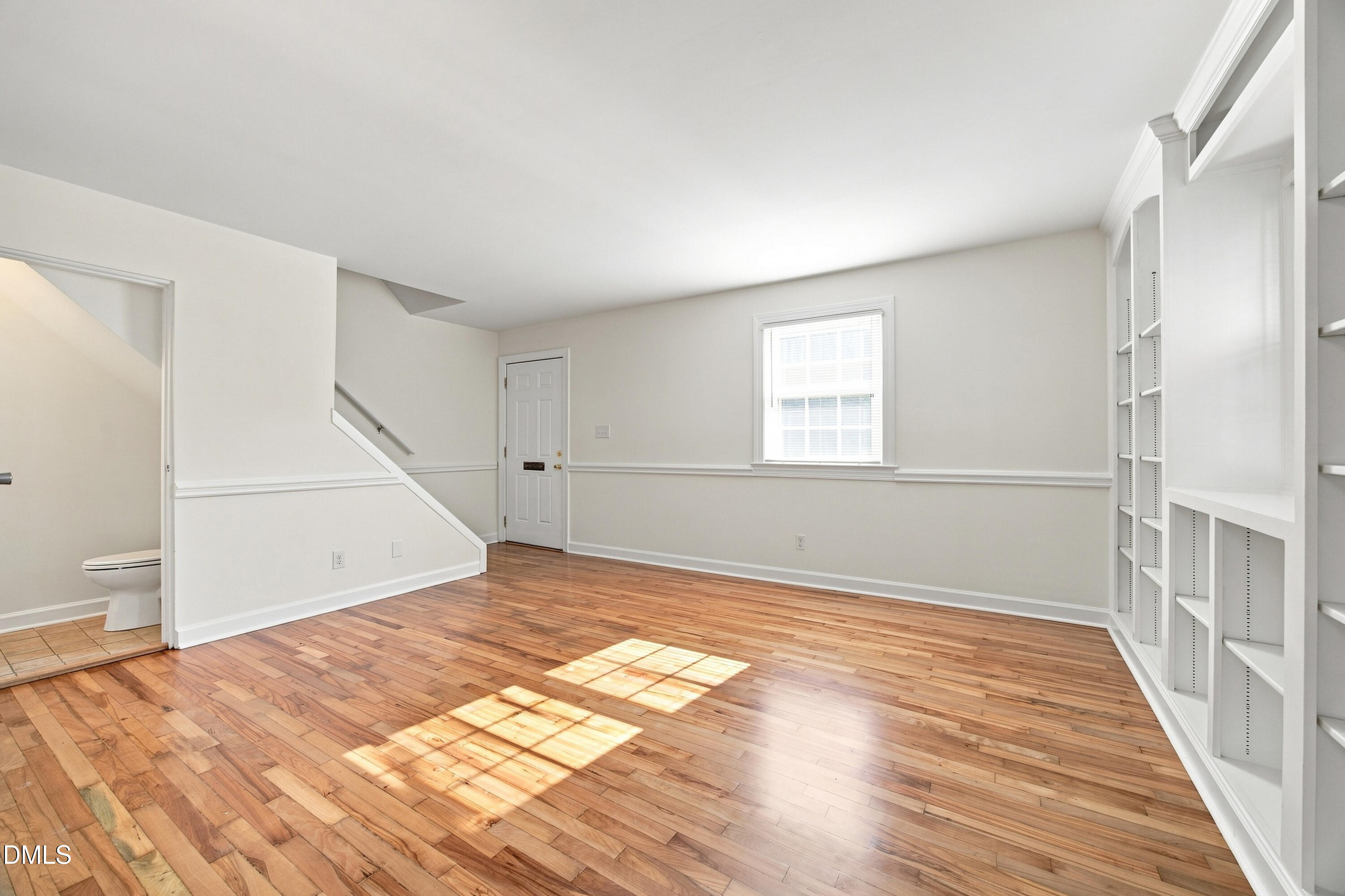 1649 Sutton Drive Property Photo 6