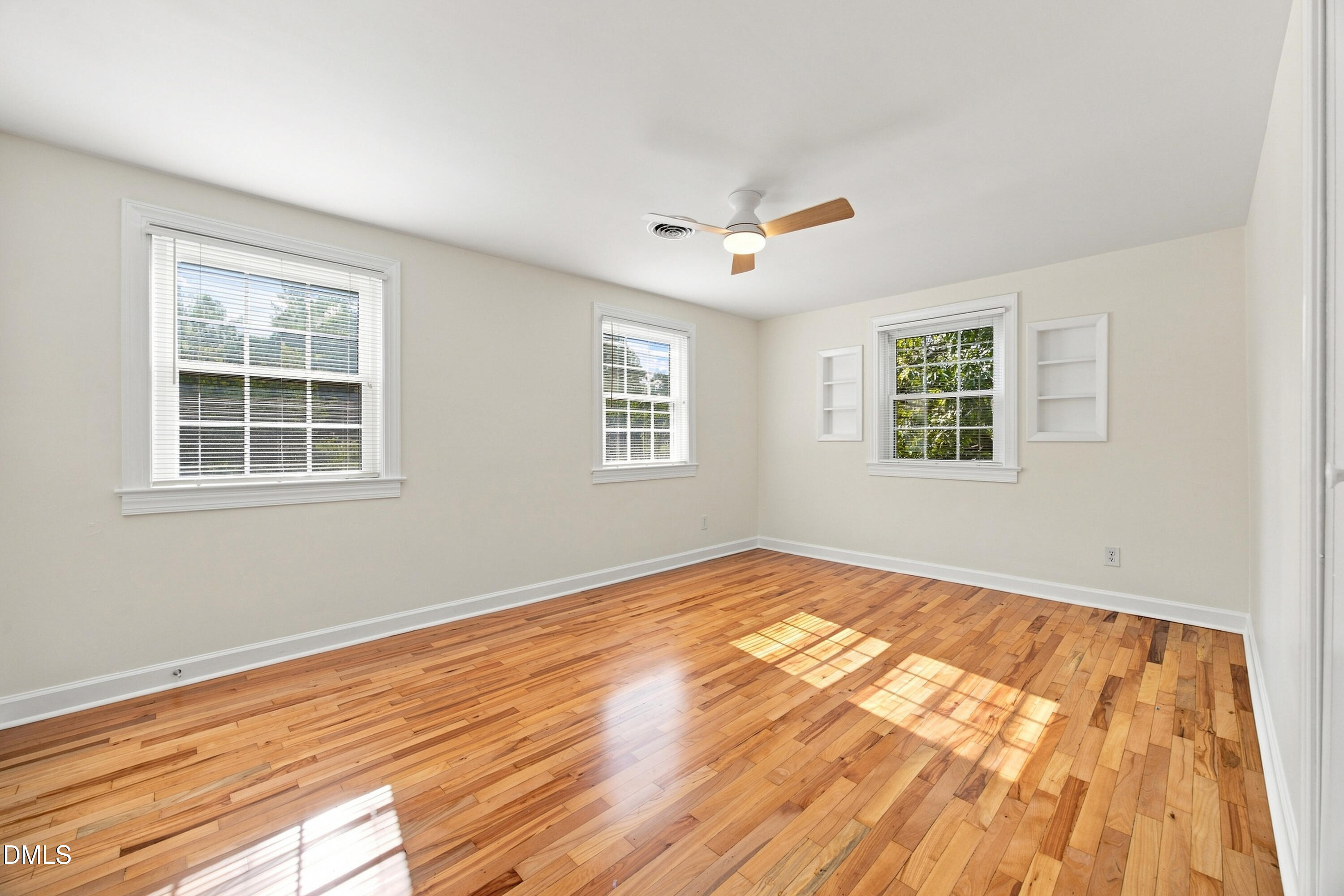 1649 Sutton Drive Property Photo 20