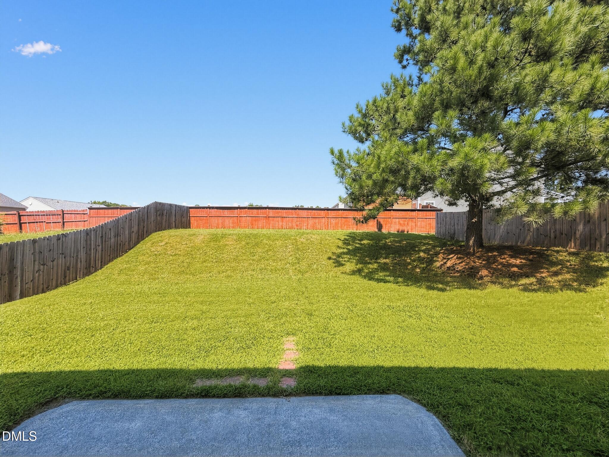 3302 Genlee Drive Property Photo 4