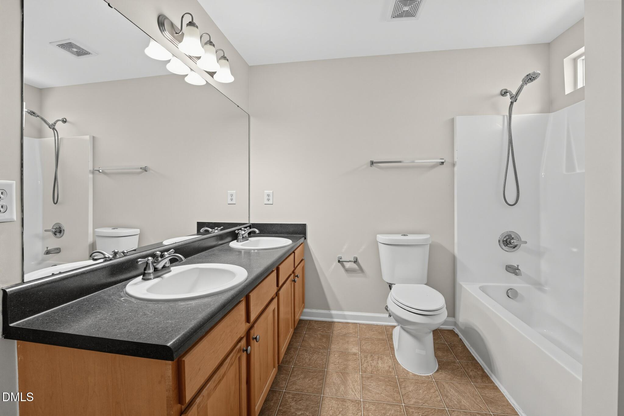 3302 Genlee Drive Property Photo 16