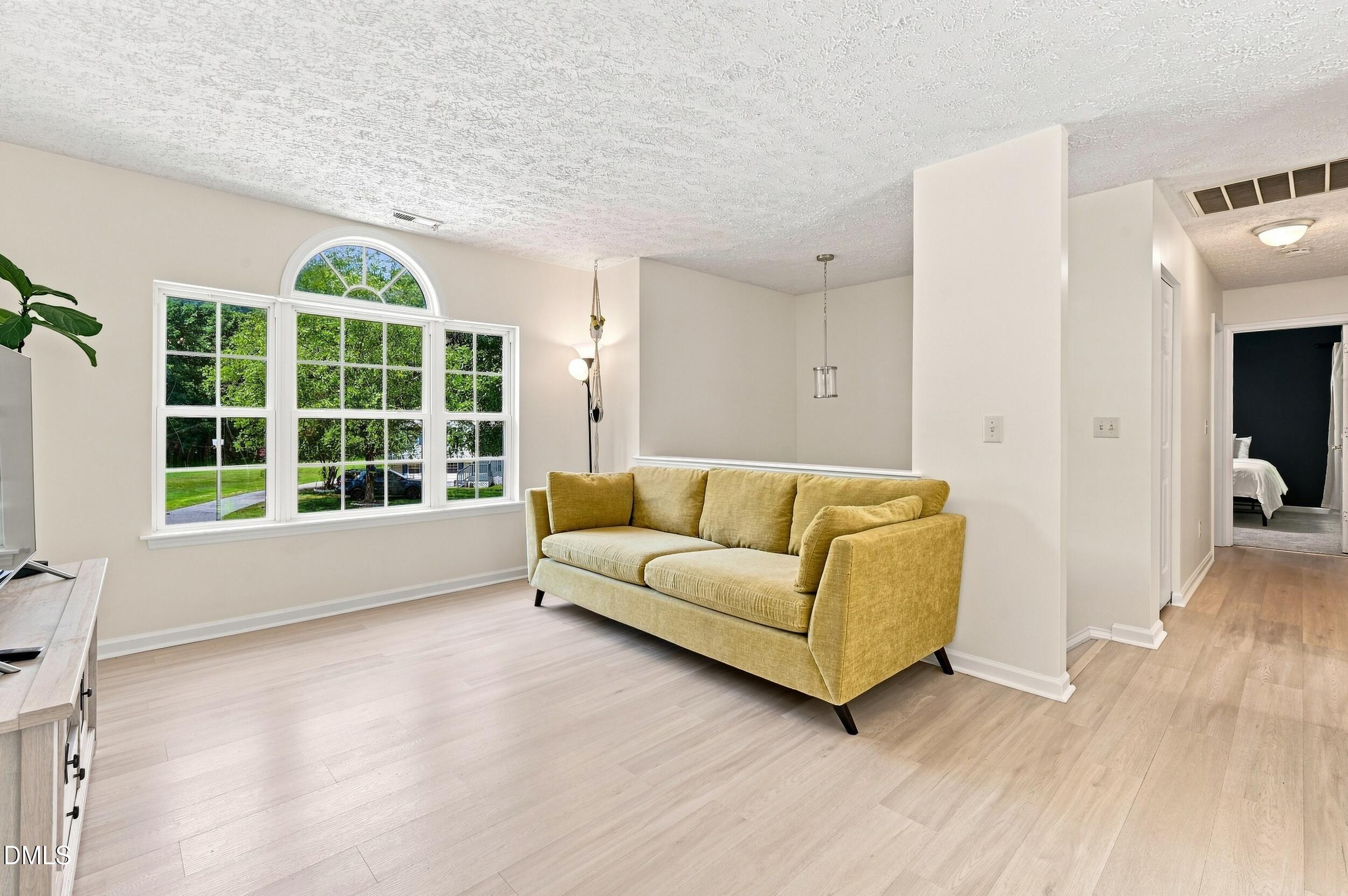 1464 Huntdell Main Drive Property Photo 4