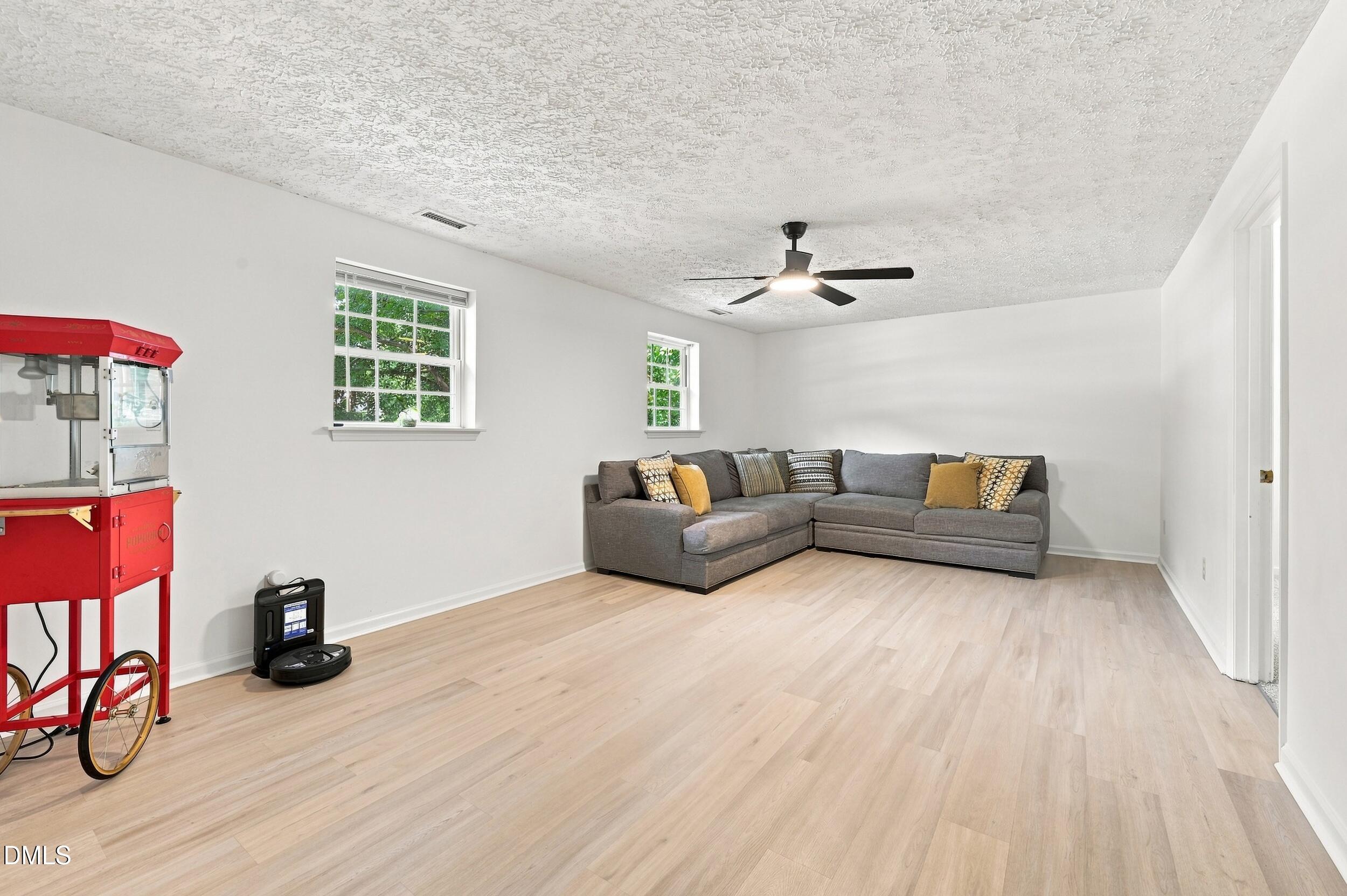 1464 Huntdell Main Drive Property Photo 18