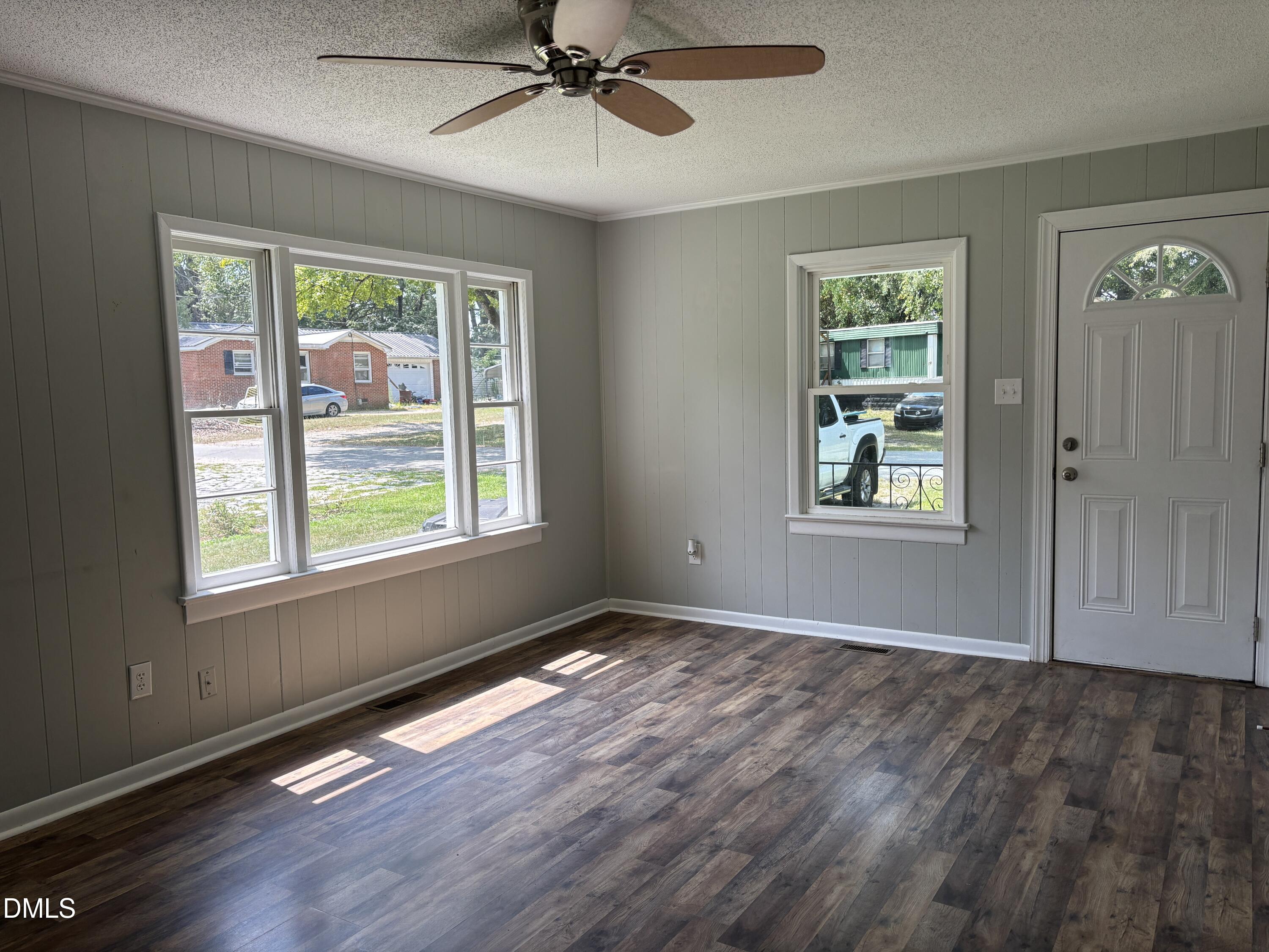 20 W Edgerton Street Property Photo 5