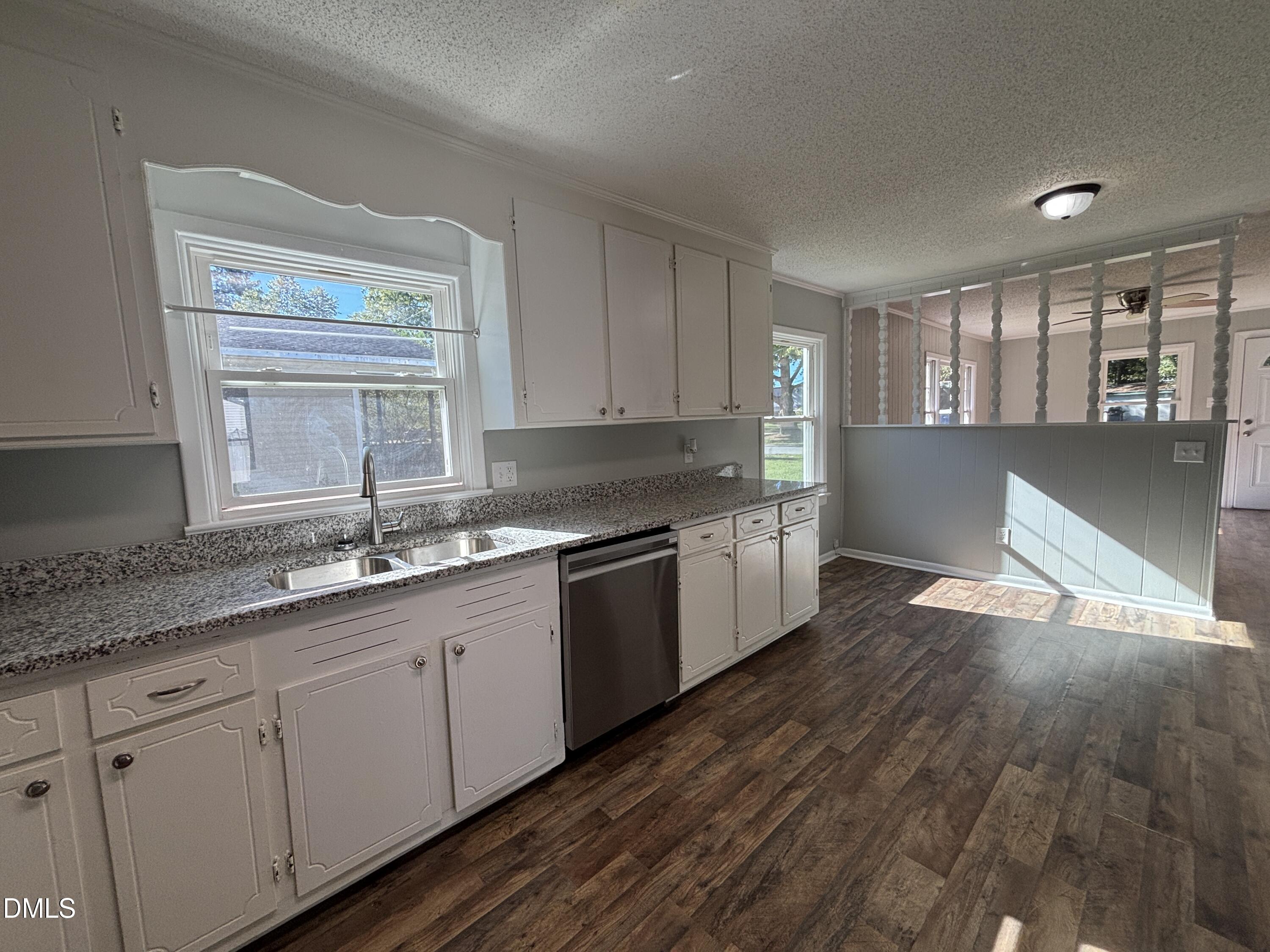 20 W Edgerton Street Property Photo 12