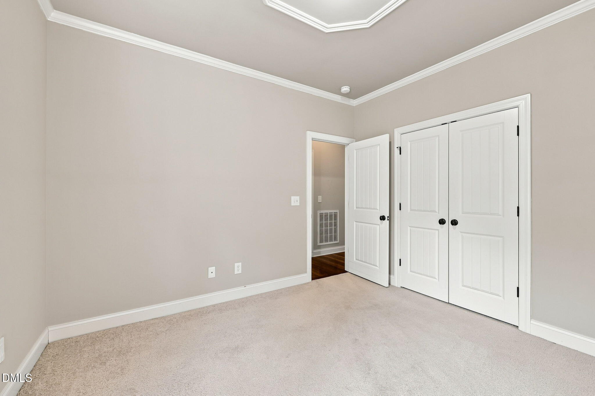 5212 Greymoss Lane Property Photo 16