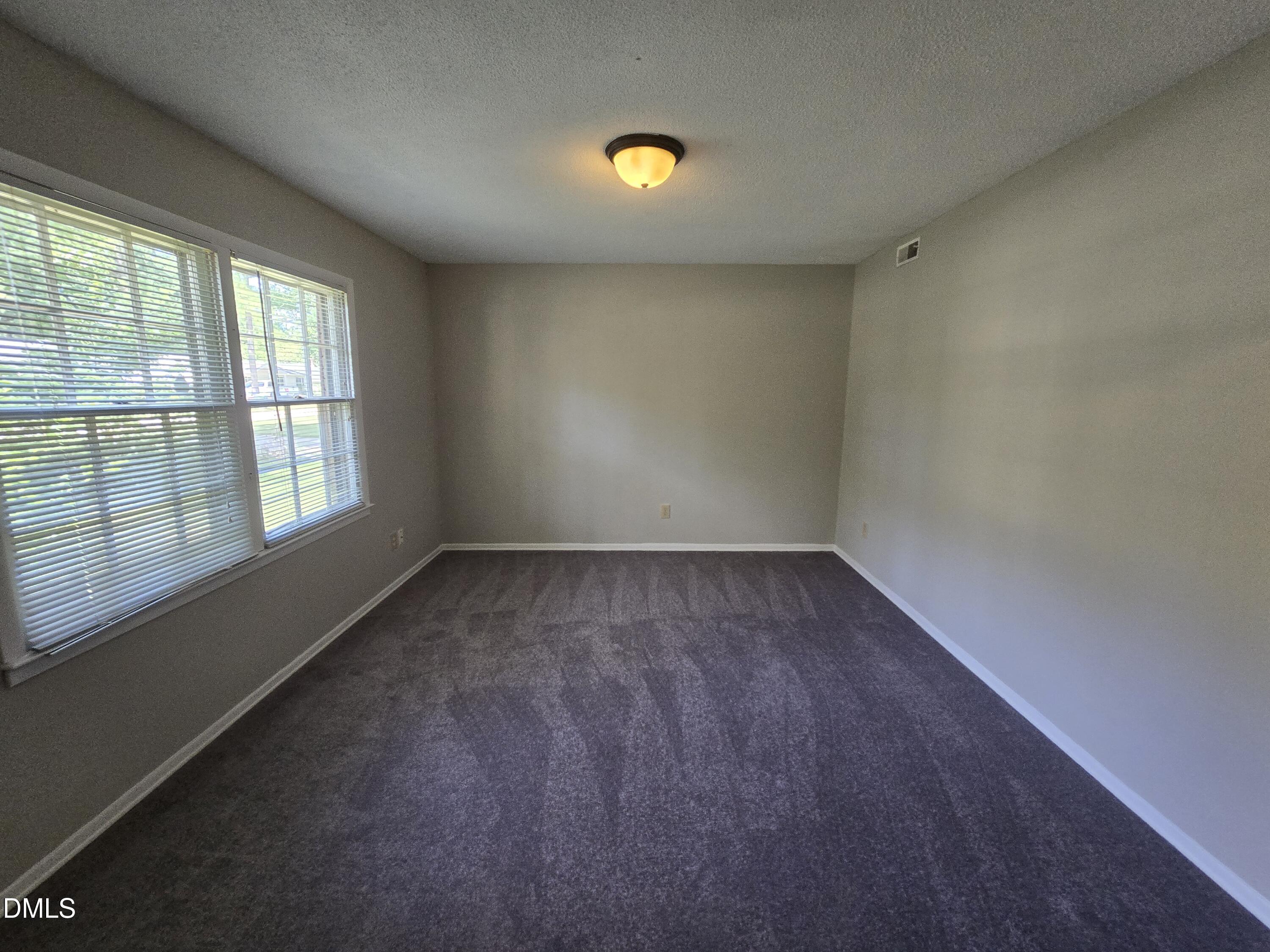 1410 Suterland Road Property Photo 4