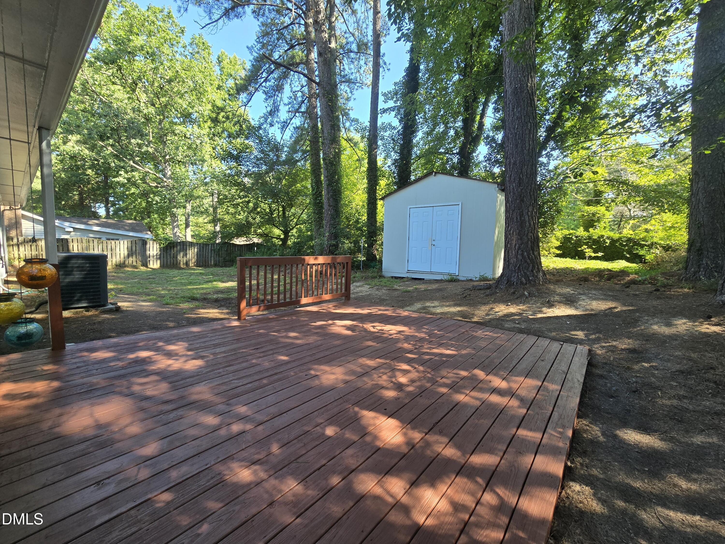 1410 Suterland Road Property Photo 25
