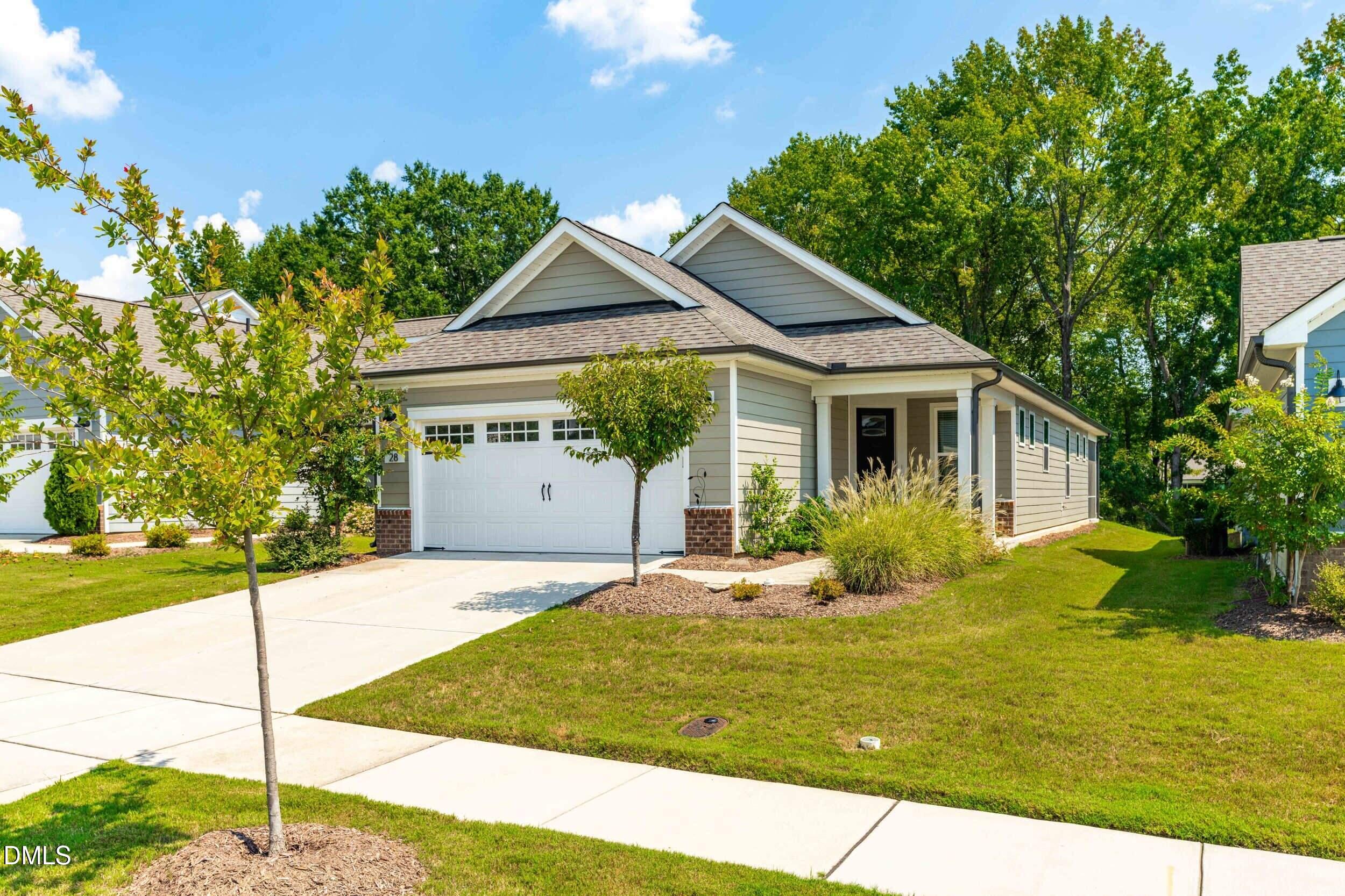 28 N Brookhollow Way Property Photo 1