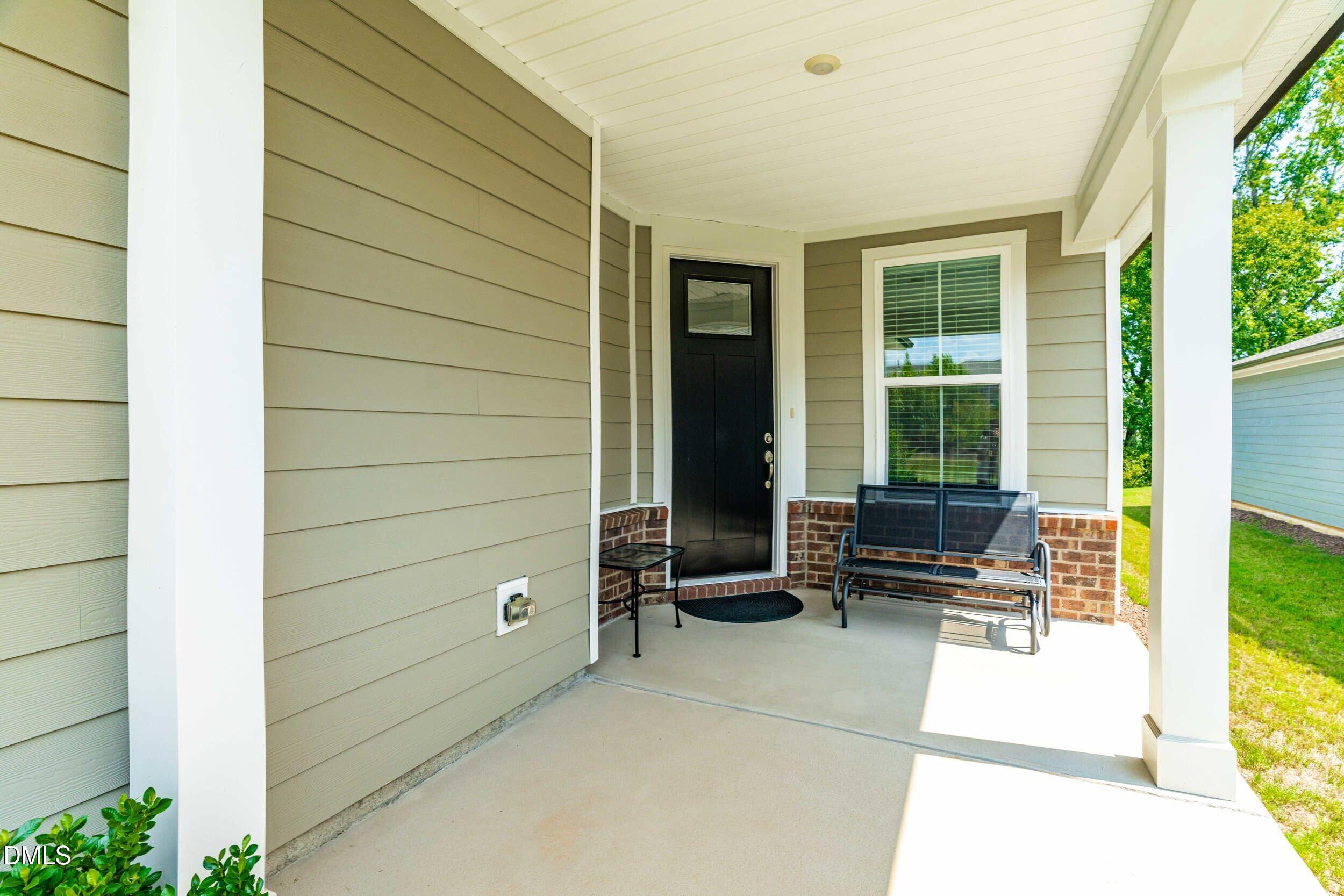28 N Brookhollow Way Property Photo 3