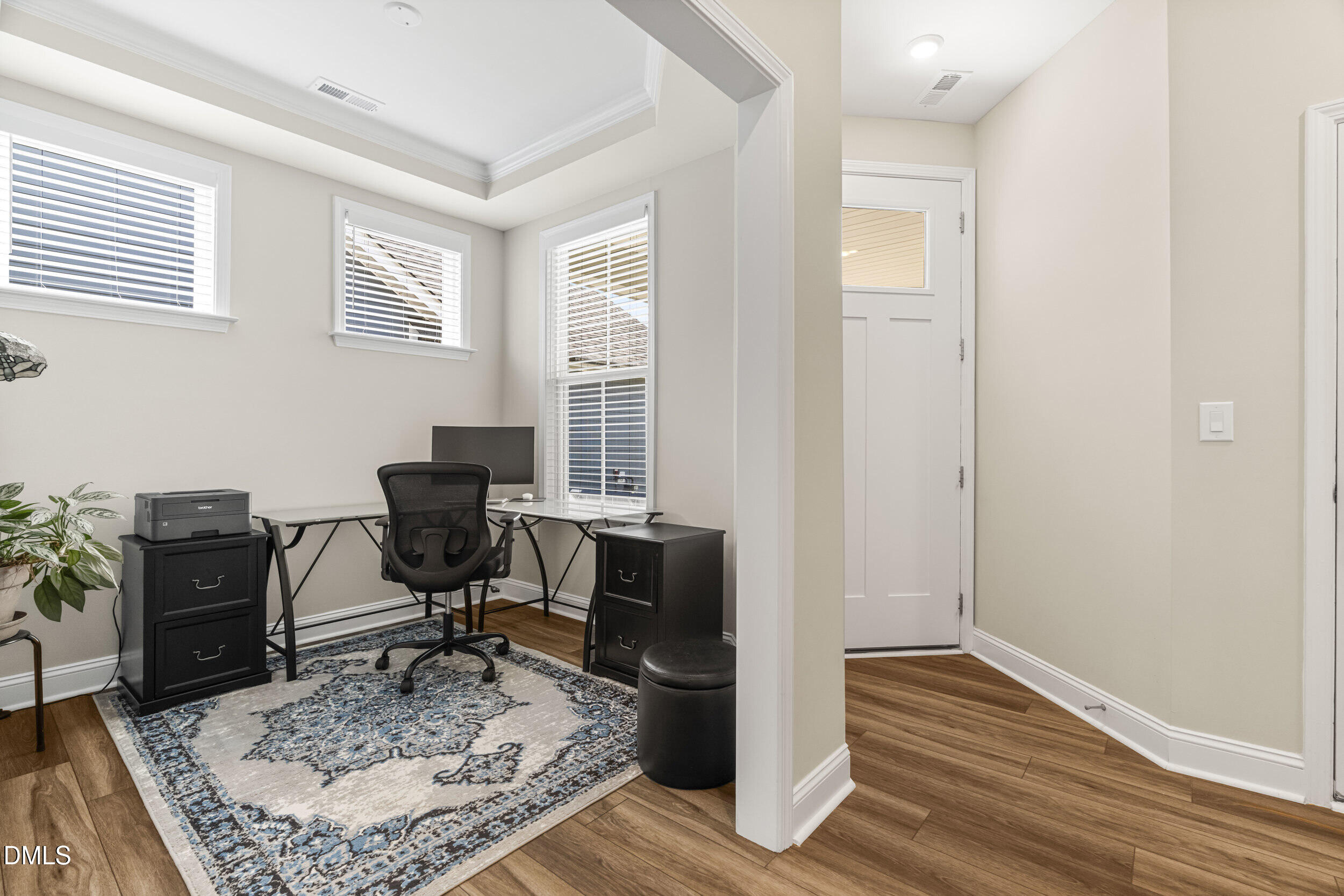 28 N Brookhollow Way Property Photo 9