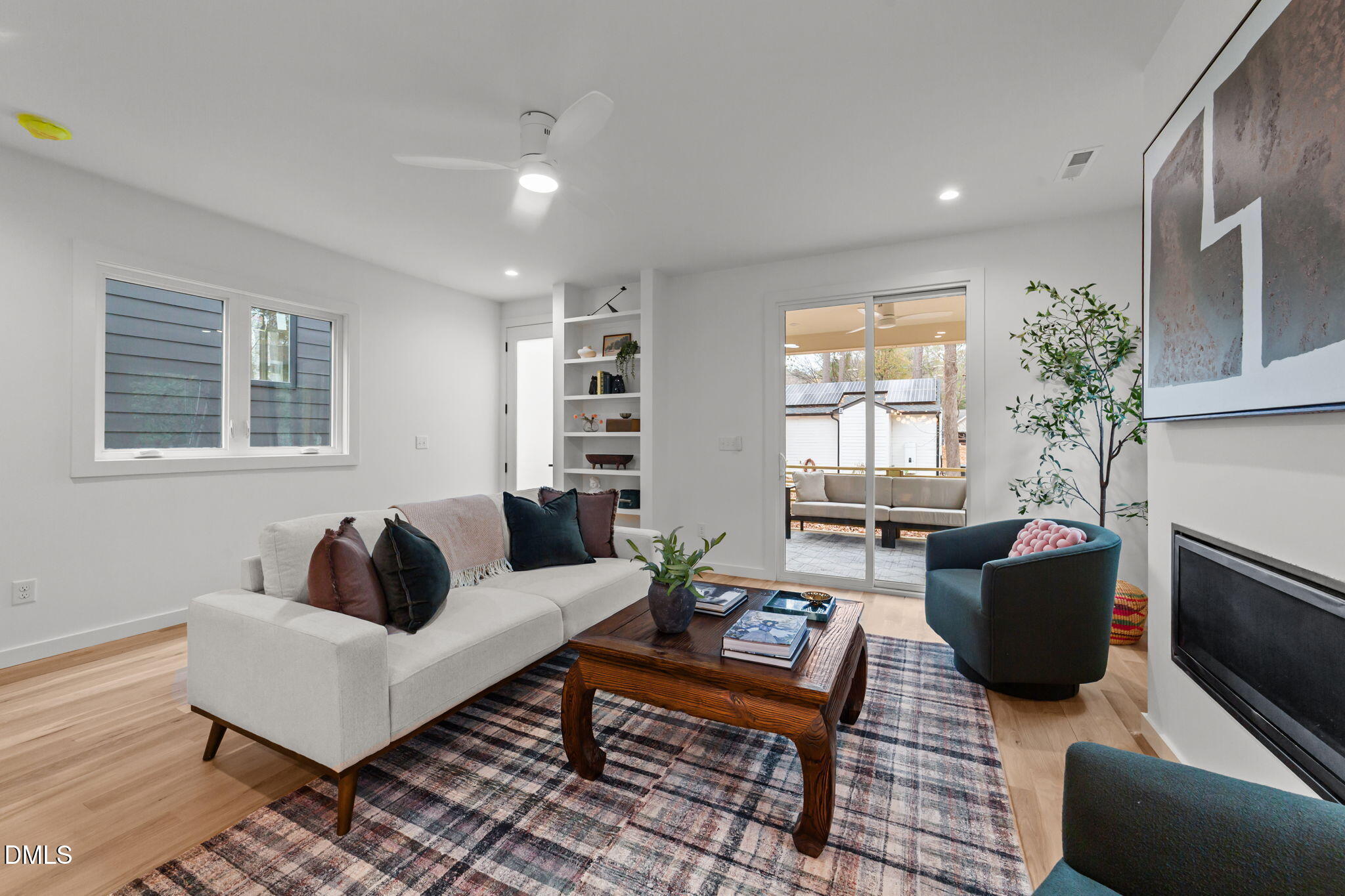 1611 1/2 Malta Avenue Property Photo 8