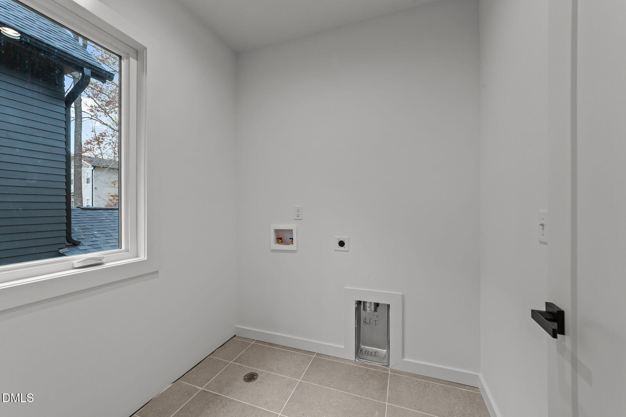 1611 1/2 Malta Avenue Property Photo 19