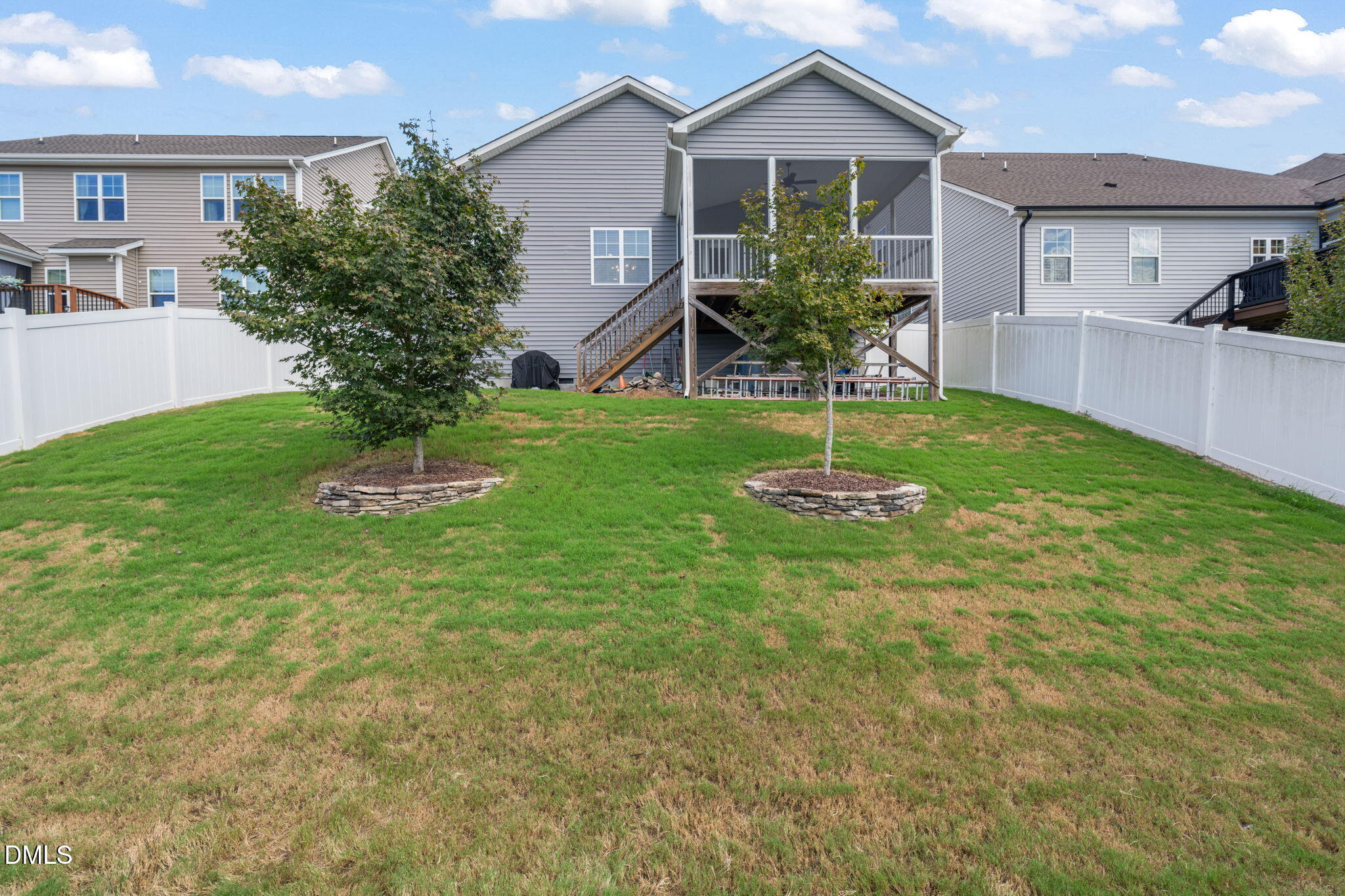 749 Strathwood Way Property Photo 36