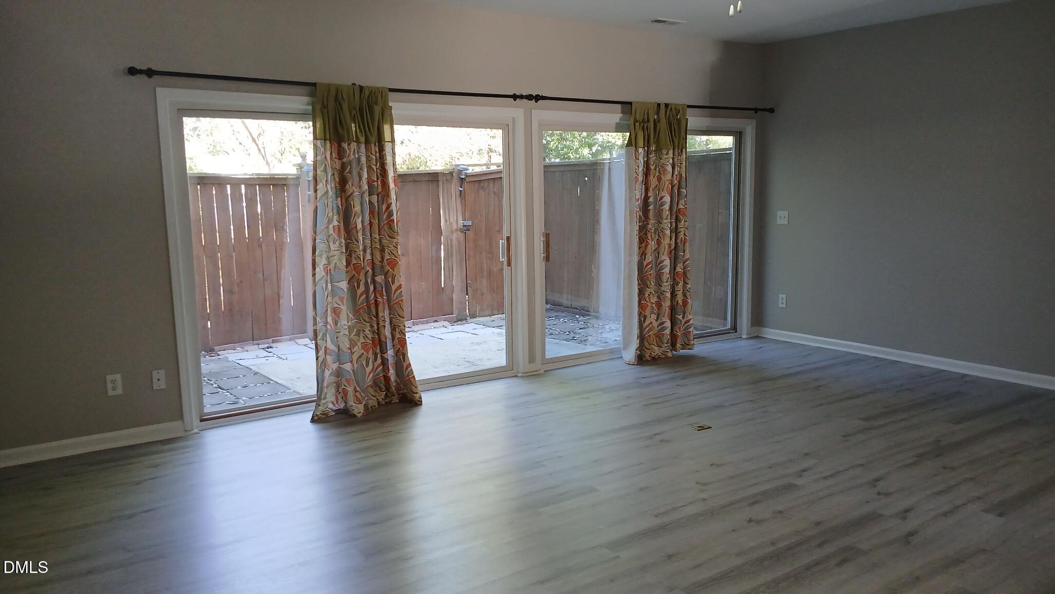 514 Walnut Woods Drive Property Photo 8