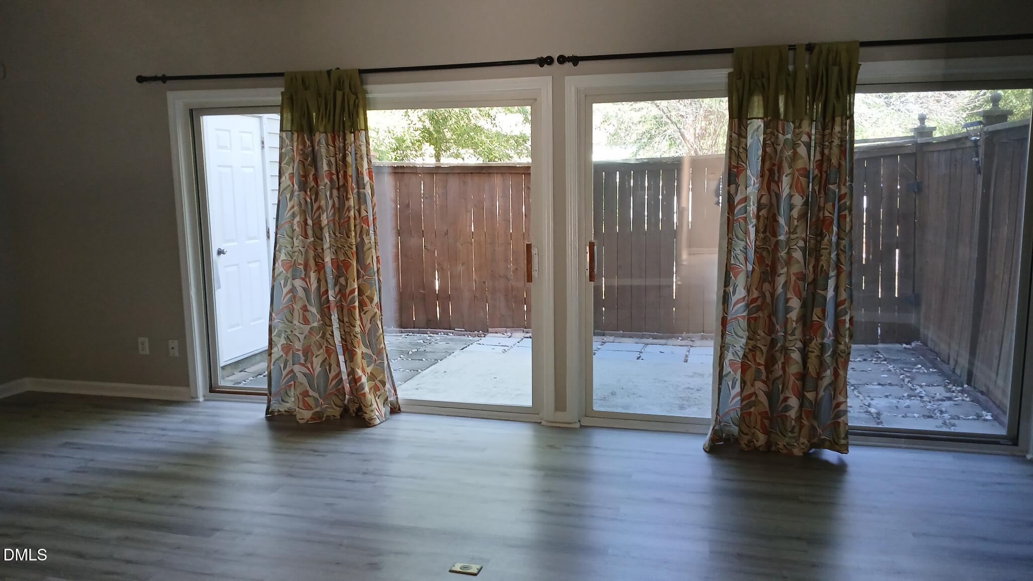 514 Walnut Woods Drive Property Photo 10
