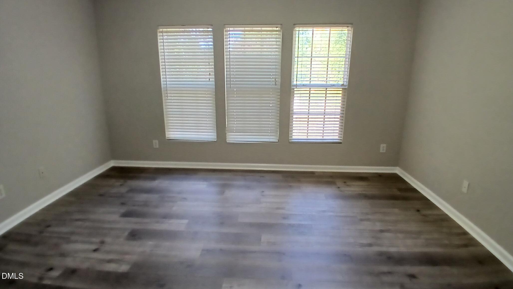 514 Walnut Woods Drive Property Photo 20