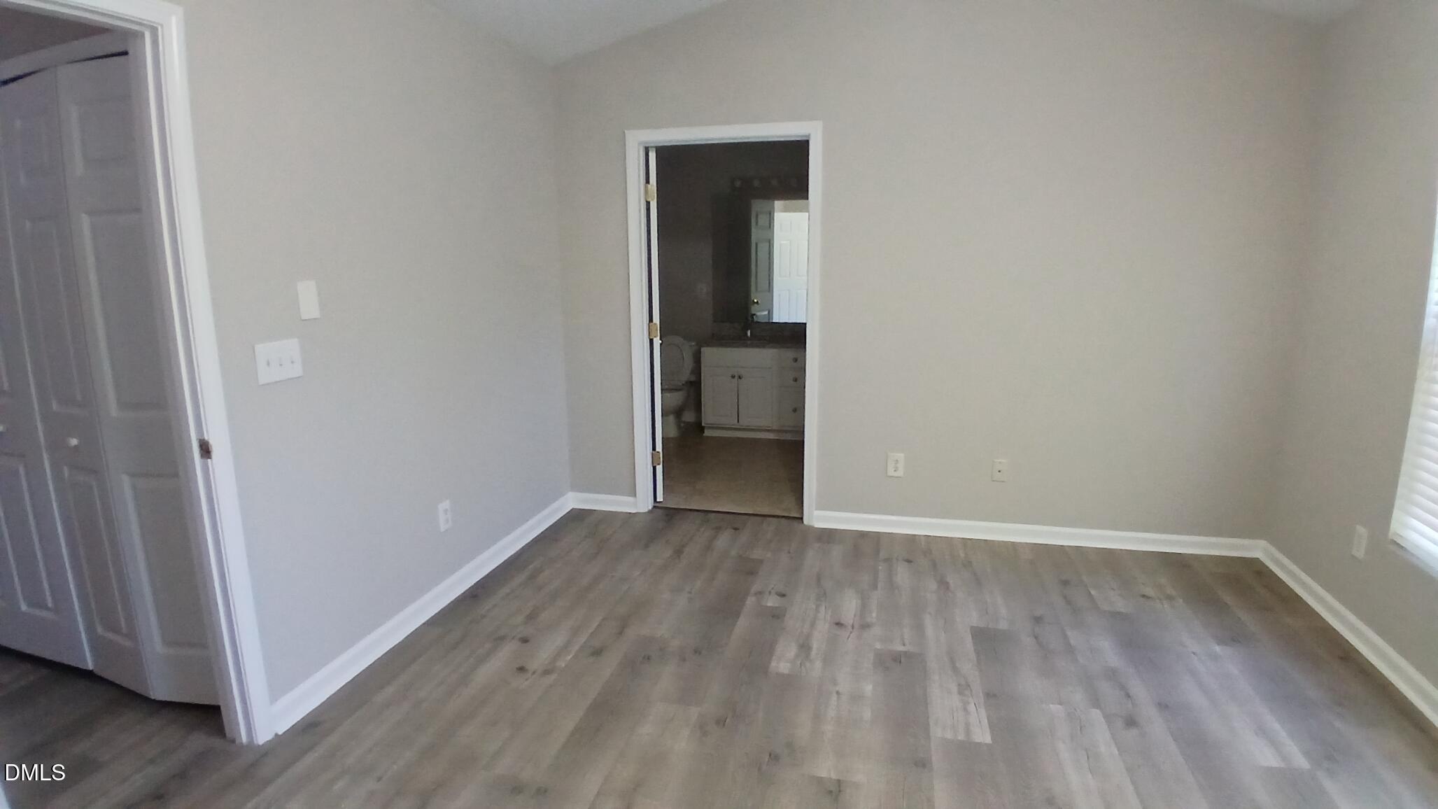 514 Walnut Woods Drive Property Photo 21