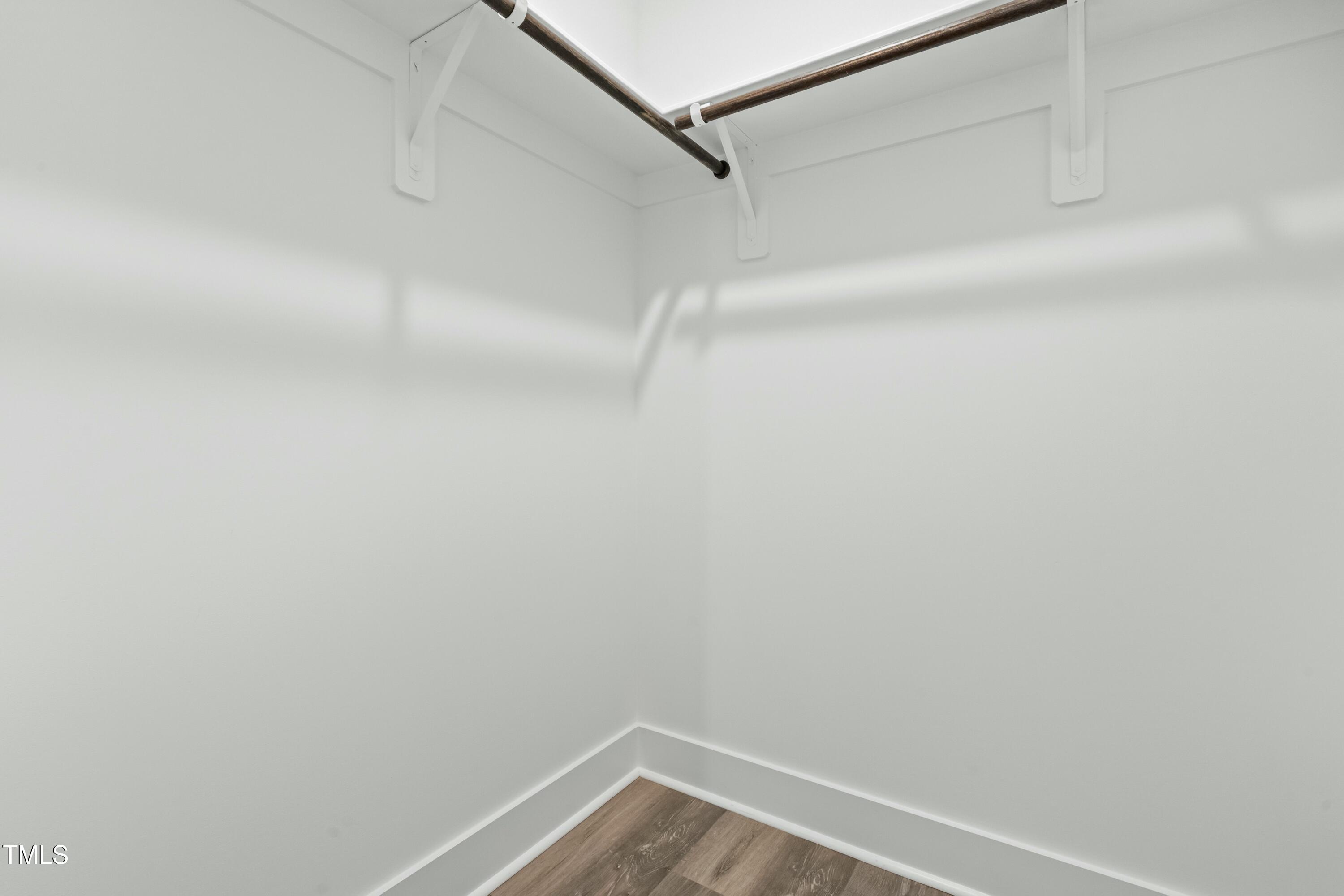 230 Sutherland Drive Property Photo 41